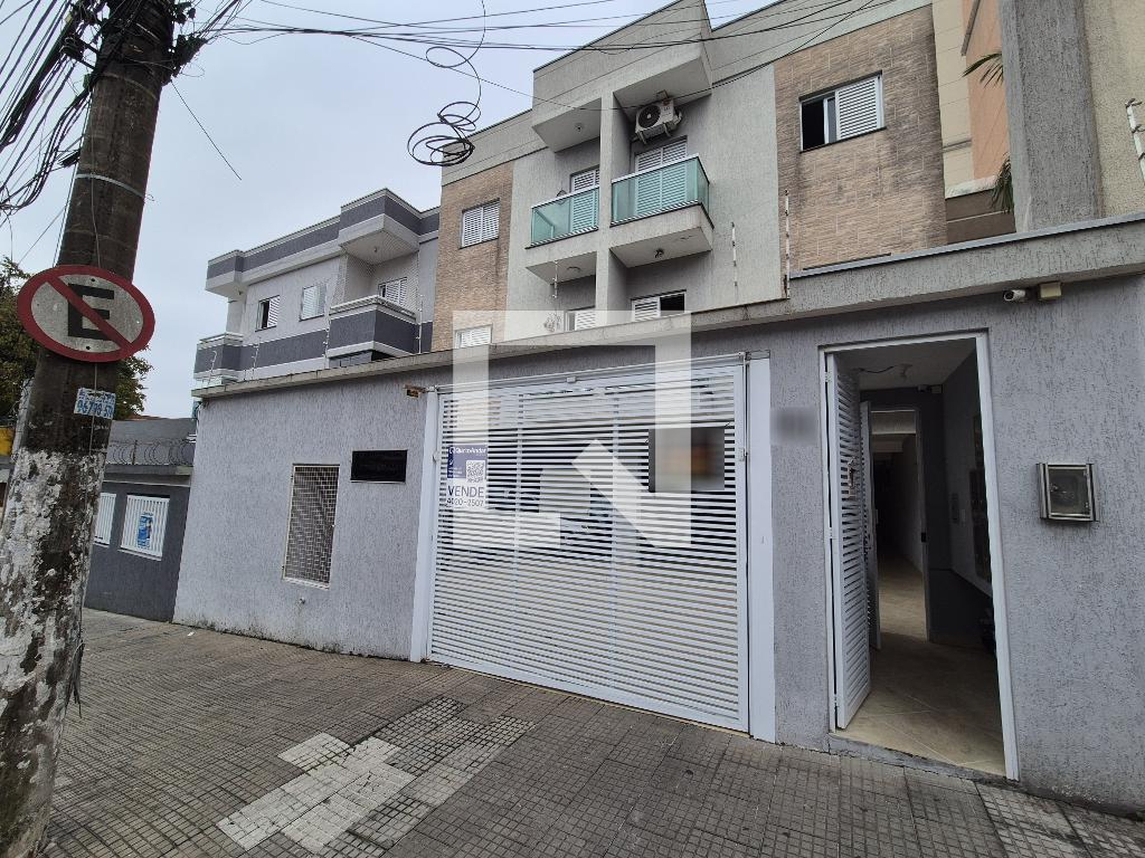 Fachada Condomínio em Avenida Queirós Filho, 1041