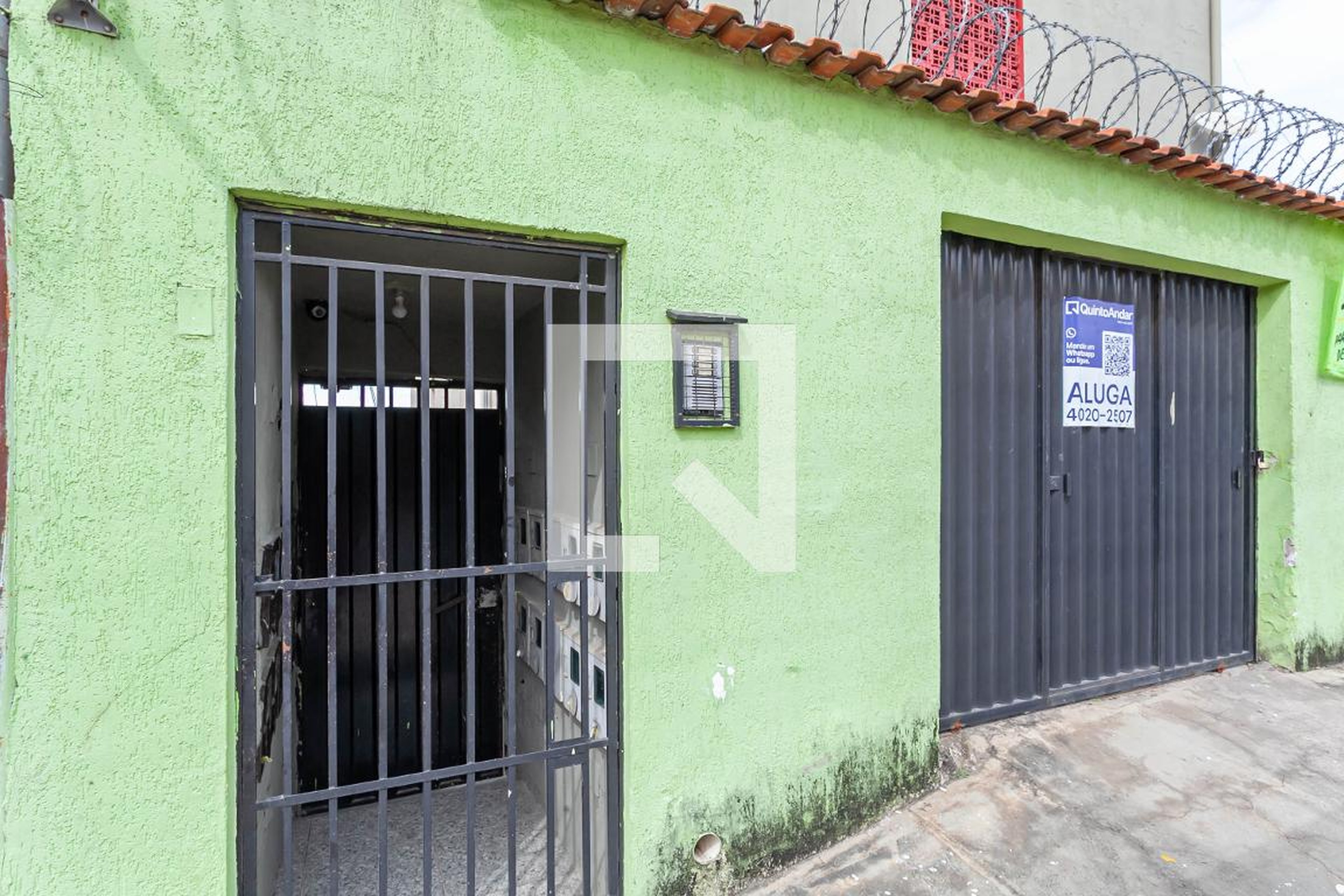 Fachada Condomínio em Rua Maria Soares Chaves, 275