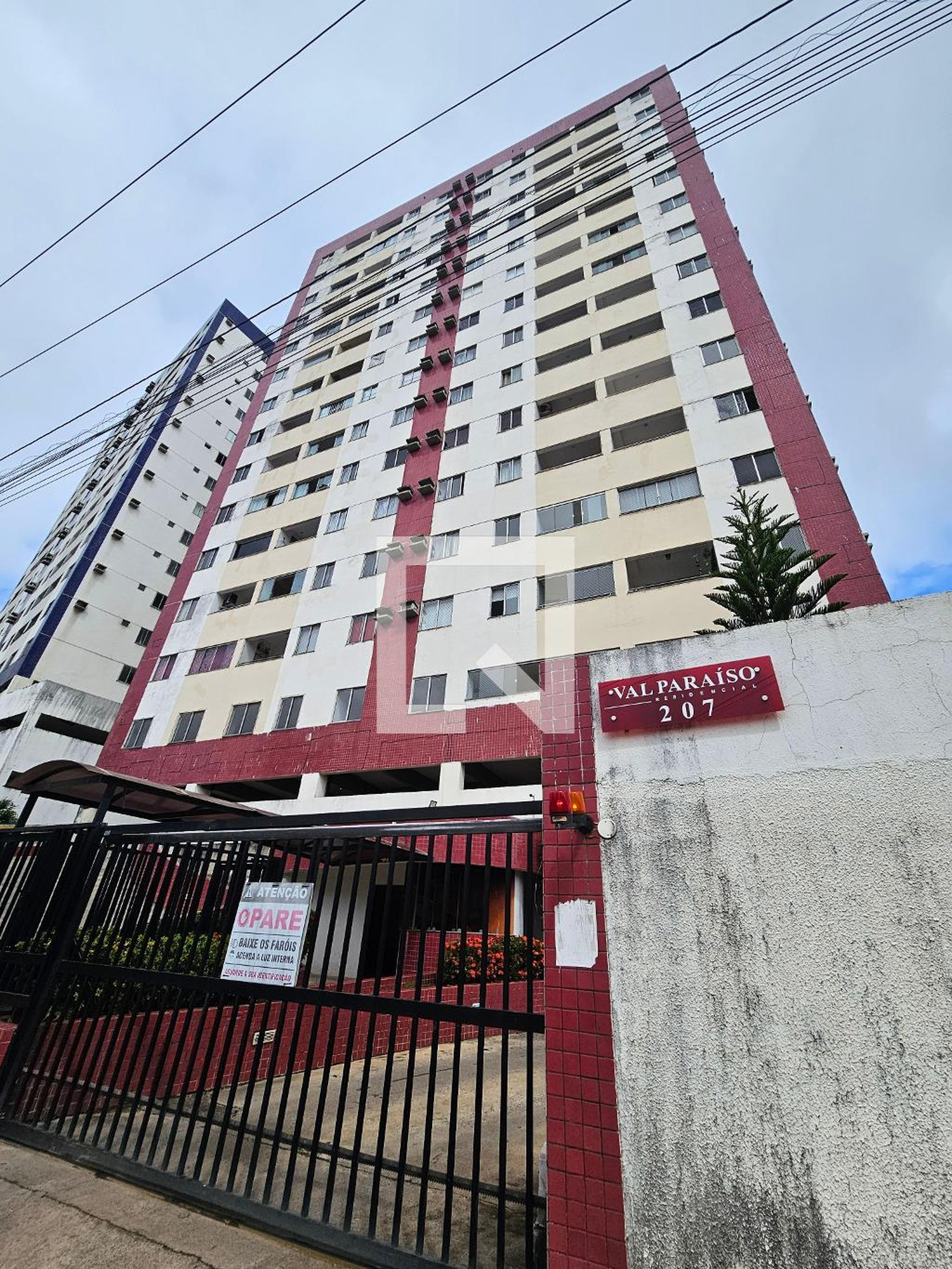 Fachada Condomínio Valparaíso