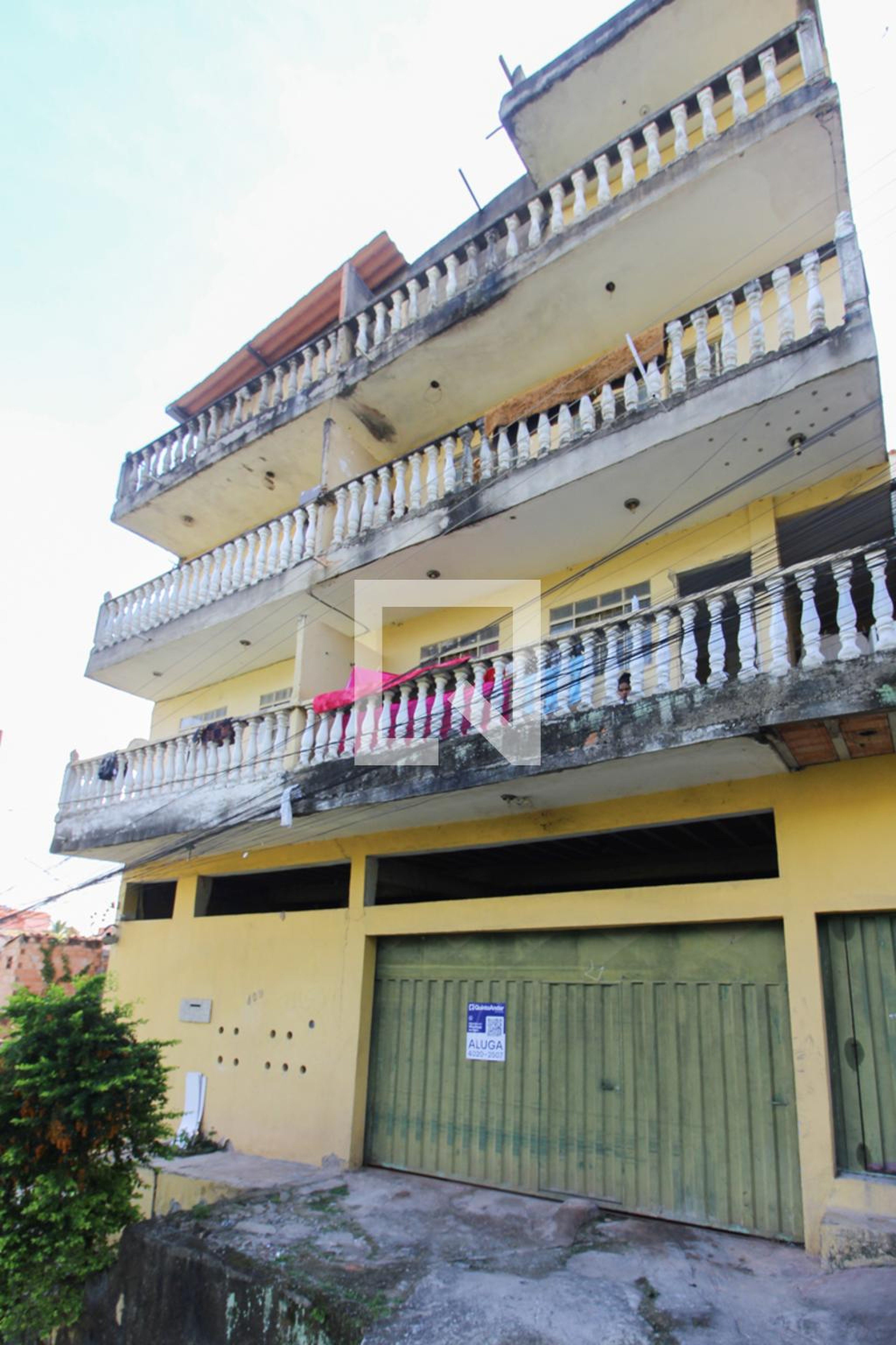 Fachada Condomínio em Rua Faria Pereira, 409