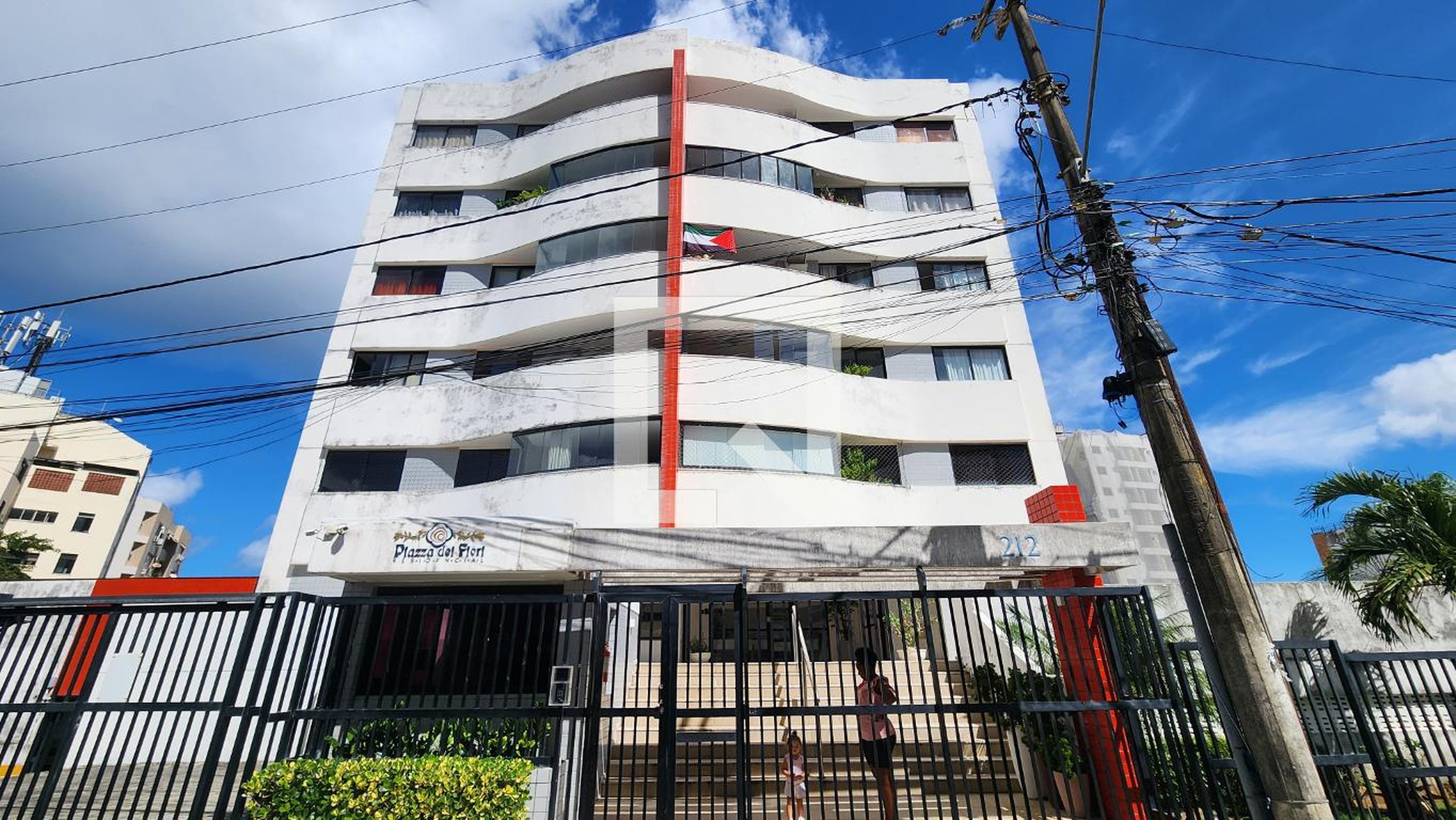 Fachada do Prédio Condomínio Plaza Del Friori