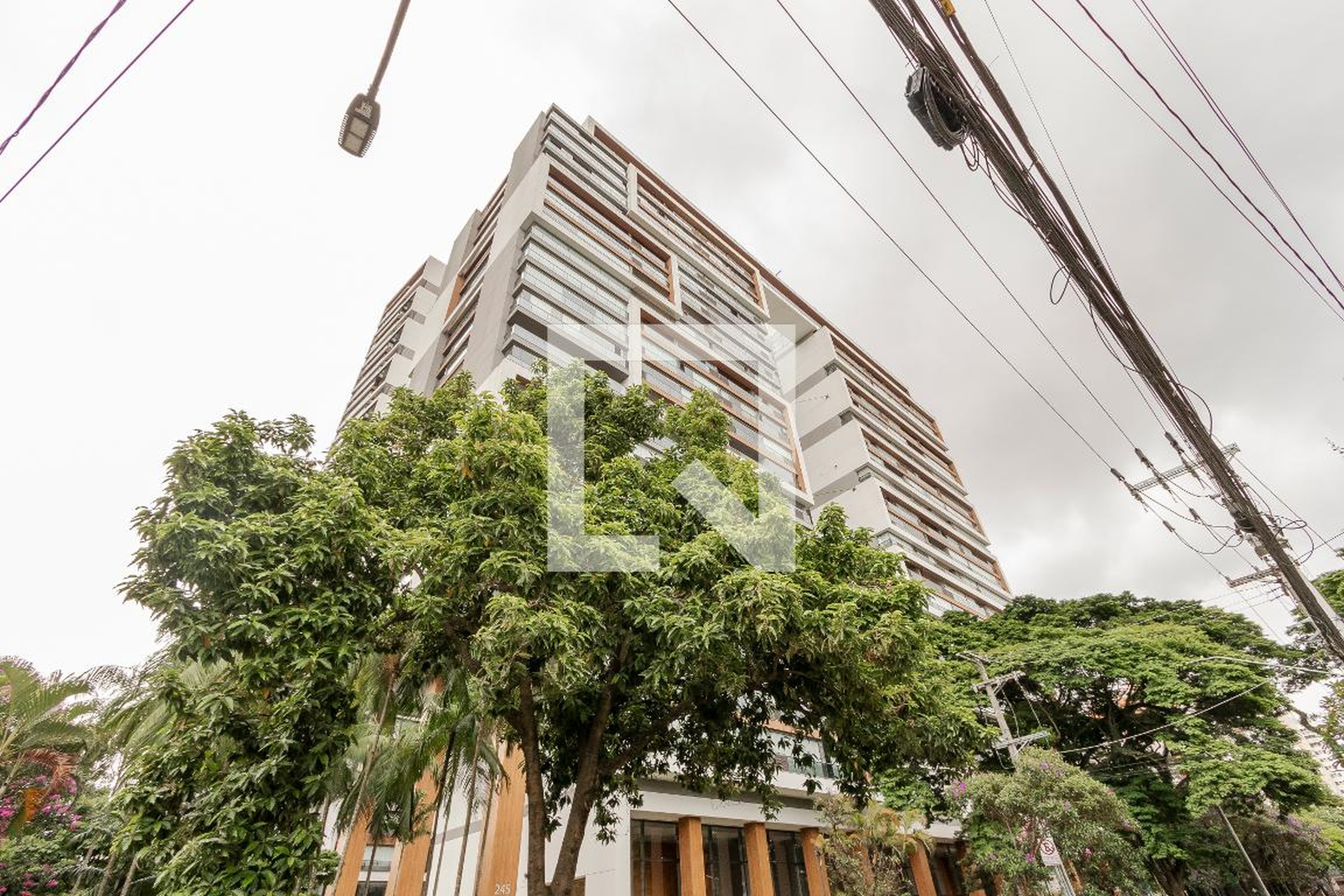 Fachada Condomínio Apto Brooklin