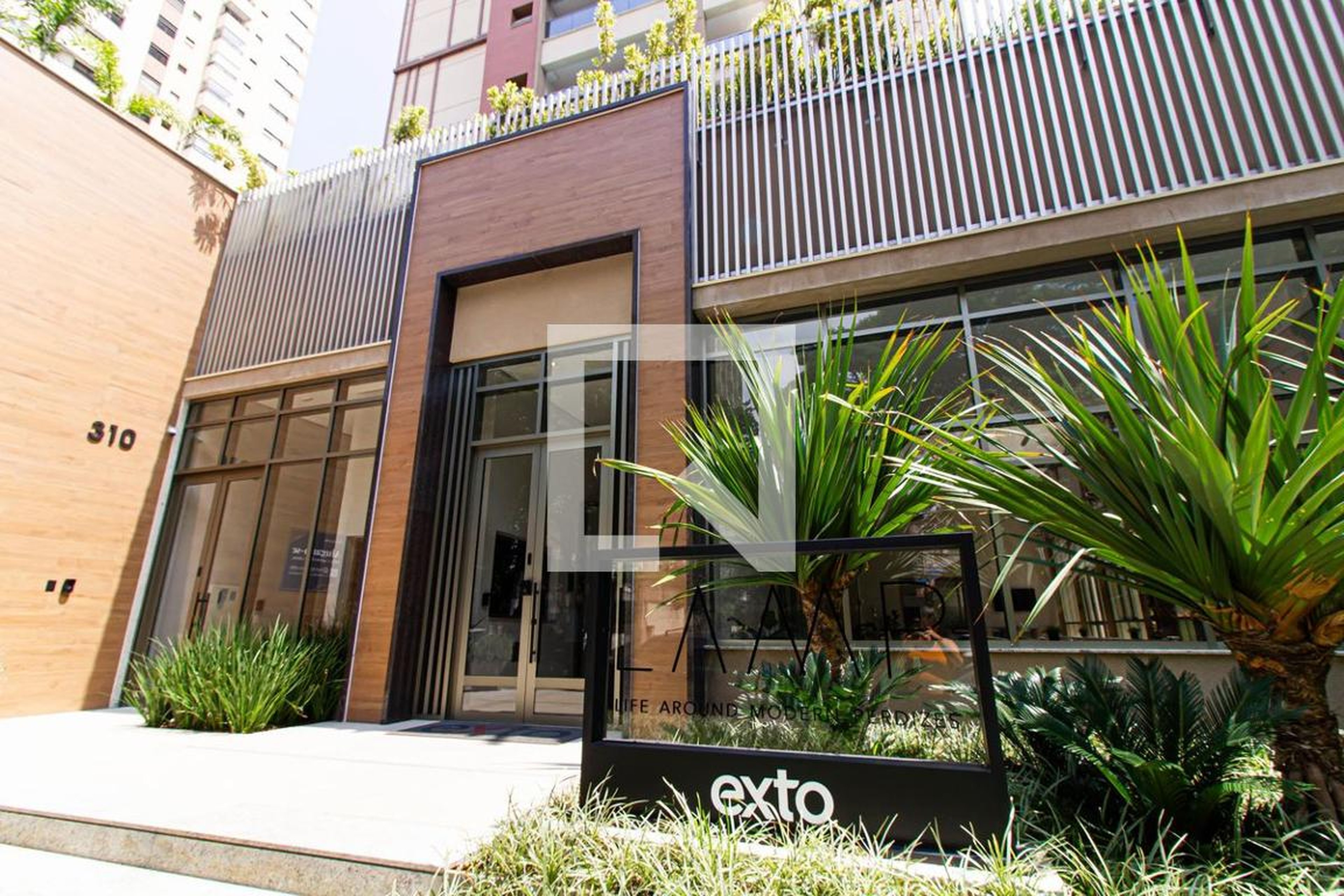 Fachada do Prédio Condomínio LAMP Perdizes Exto