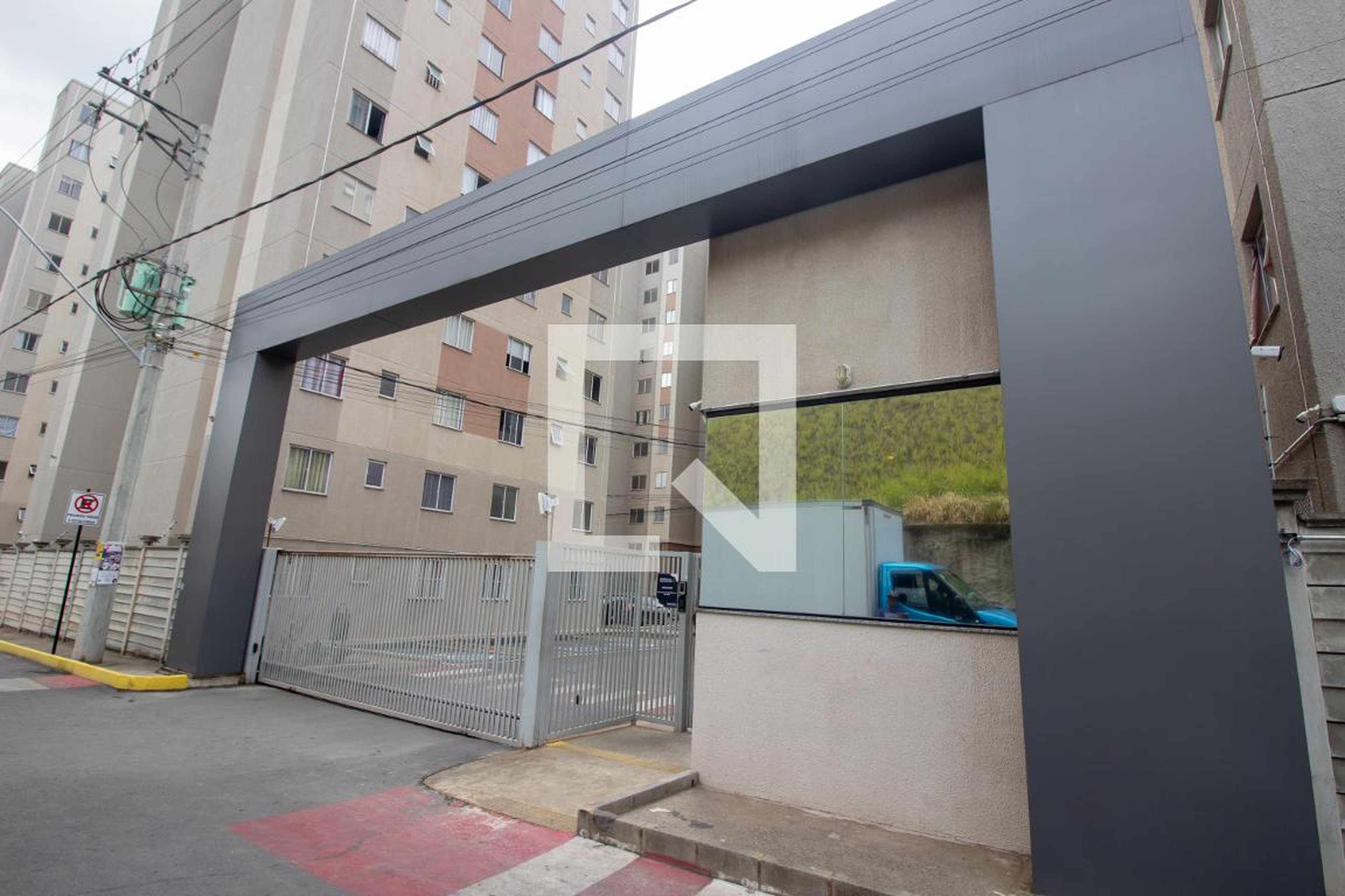 Fachada Condomínio em Rua F, 15