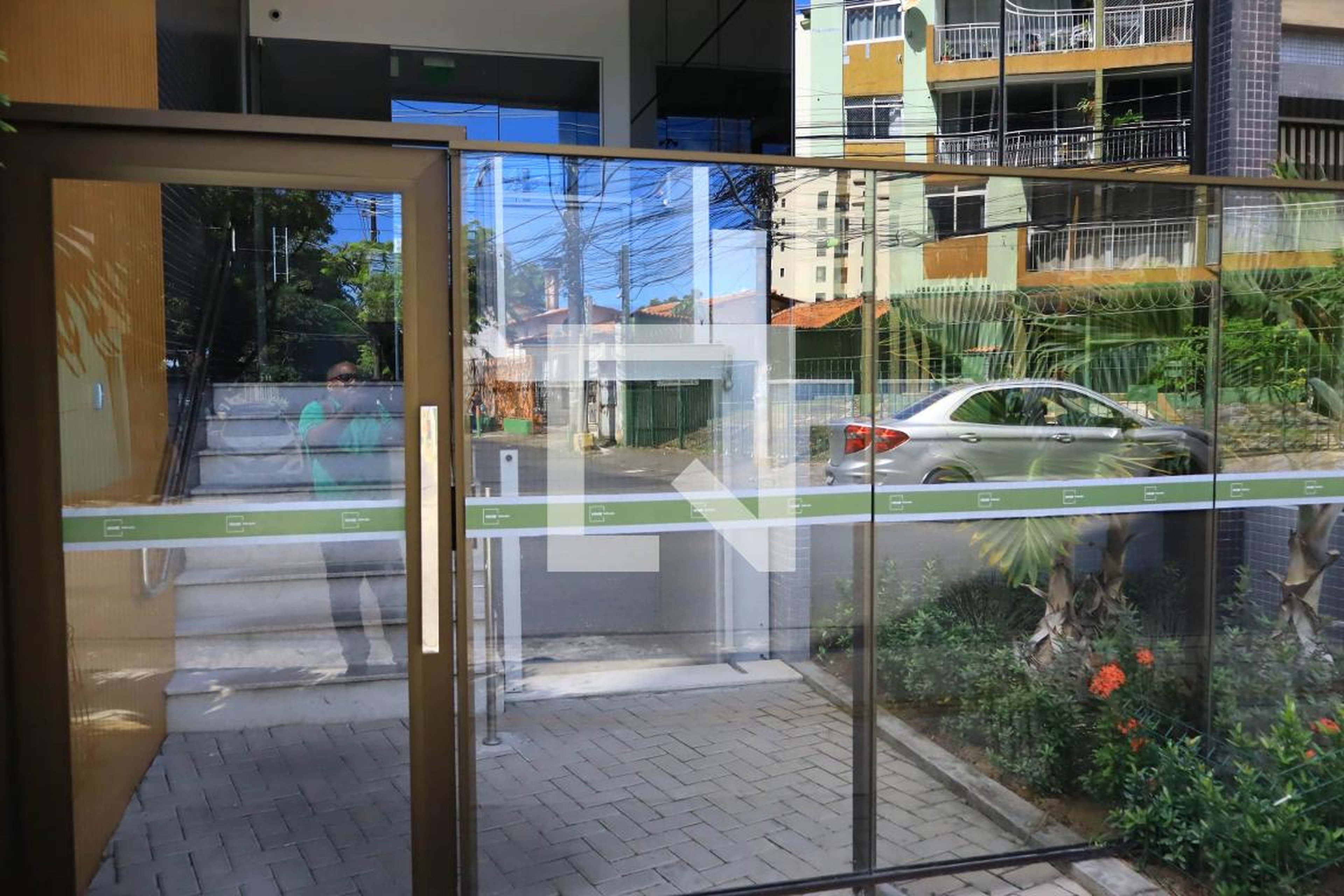 Fachada Condomínio em Avenida Cardeal da Silva, 585