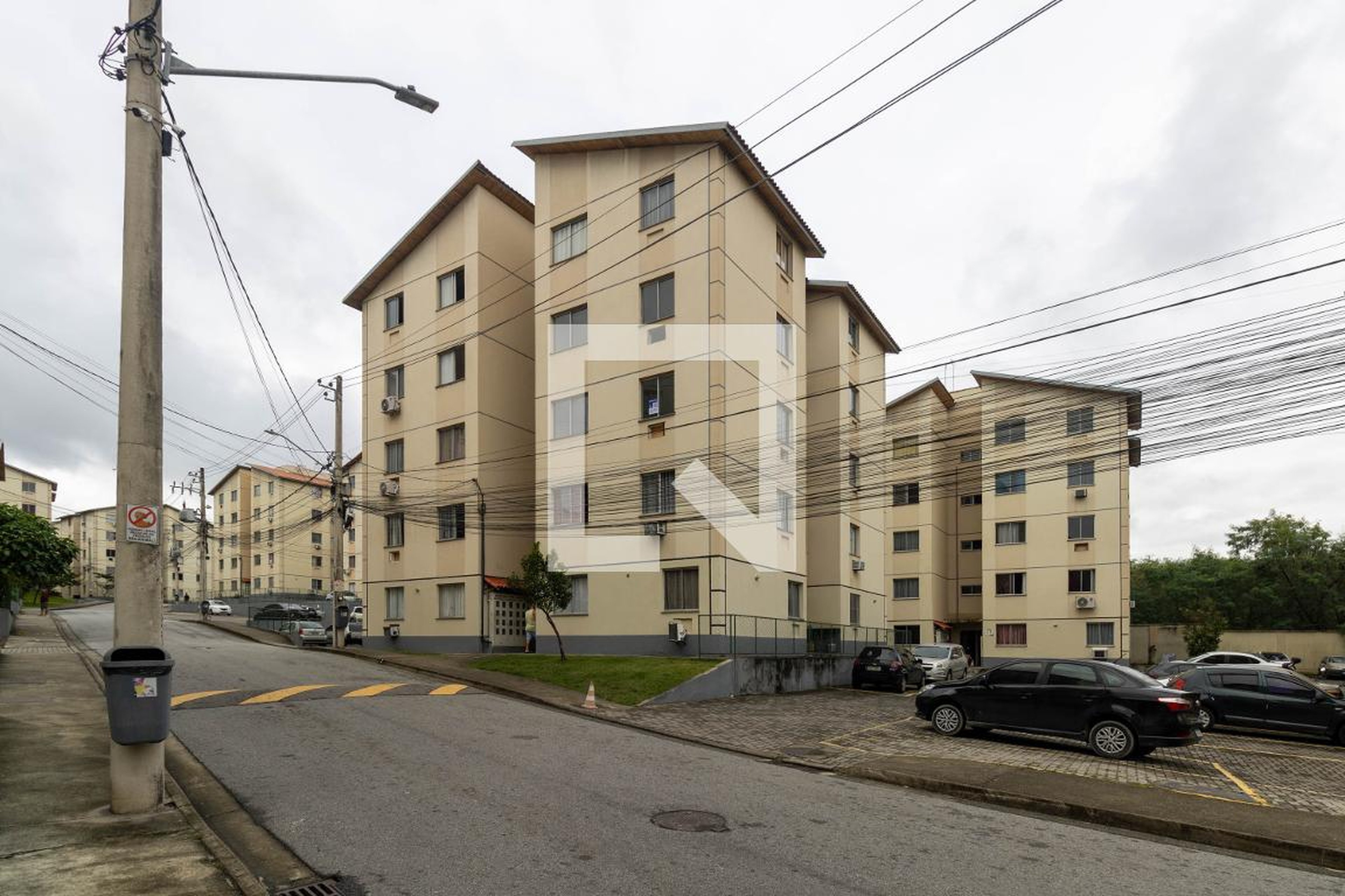 Fachada do Prédio Condomínio em Estrada da Paciência, 665
