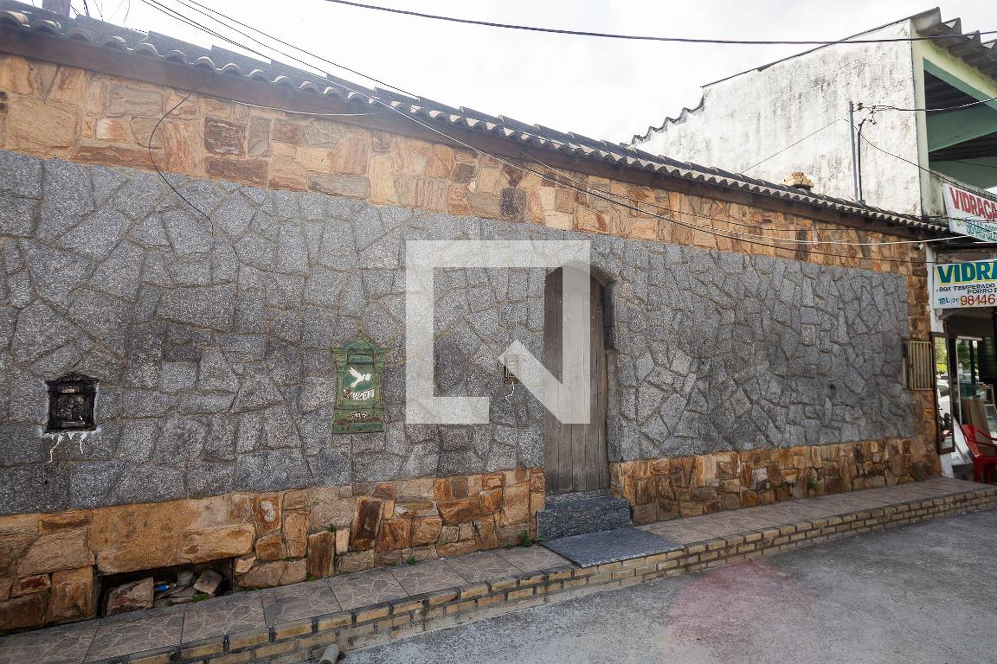 Fachada Condomínio em Avenida Glicínia, 11