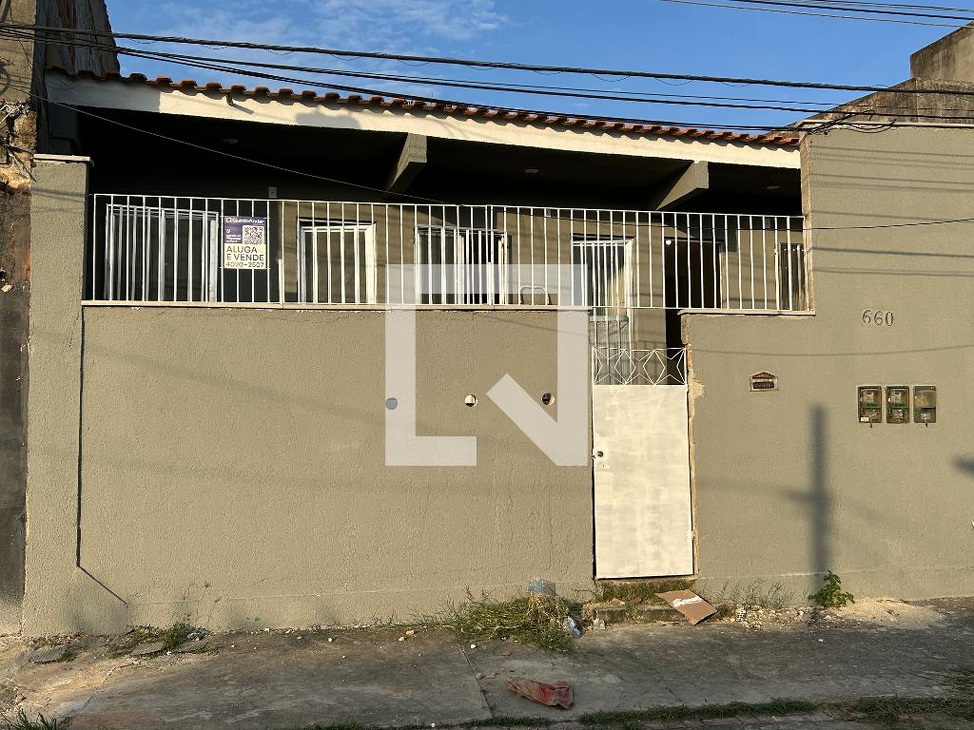 Fachada Condomínio em Rua Pedro Labatut, 660