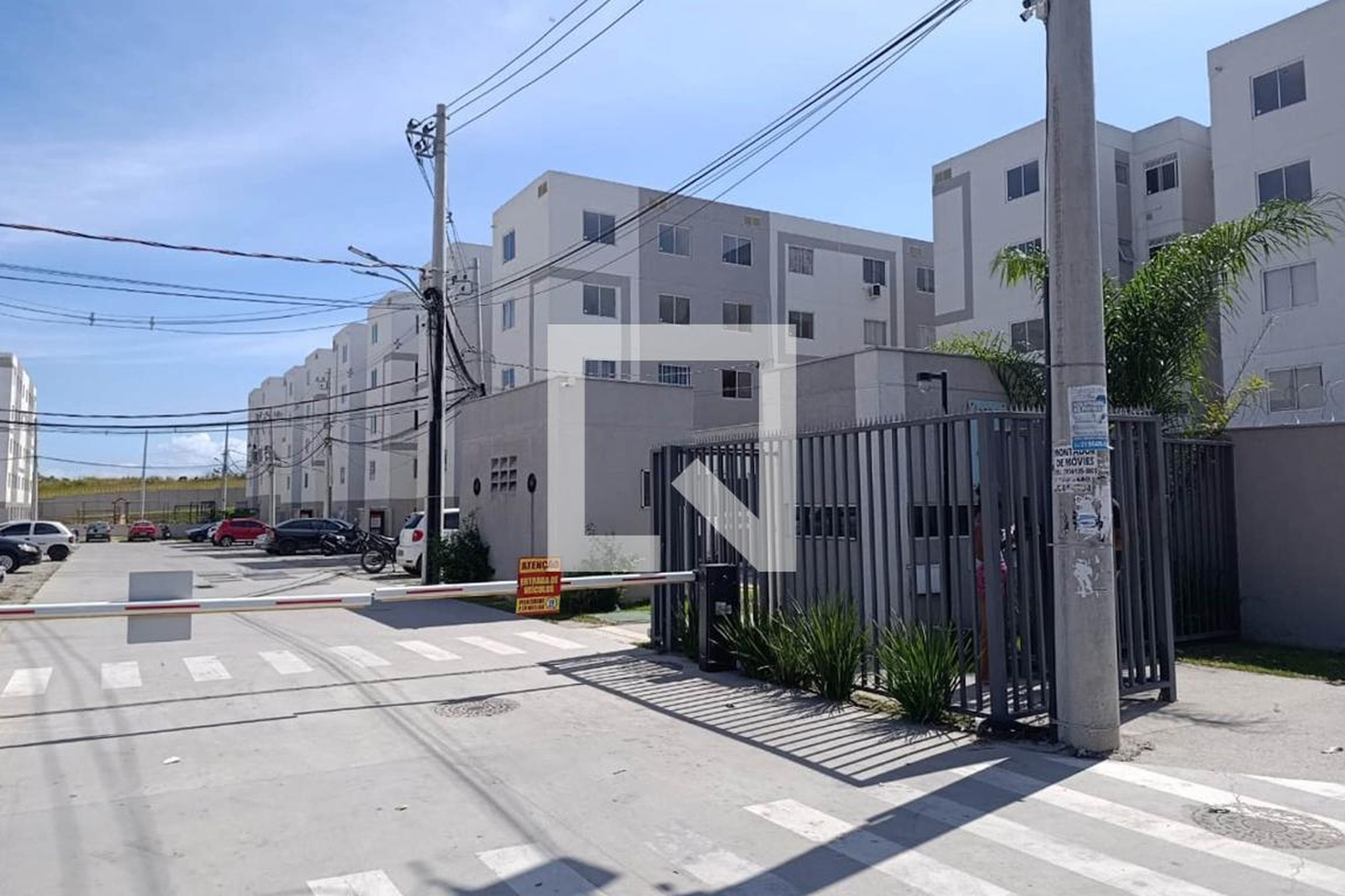 Fachada do condomínio Condomínio Jardim Peônia