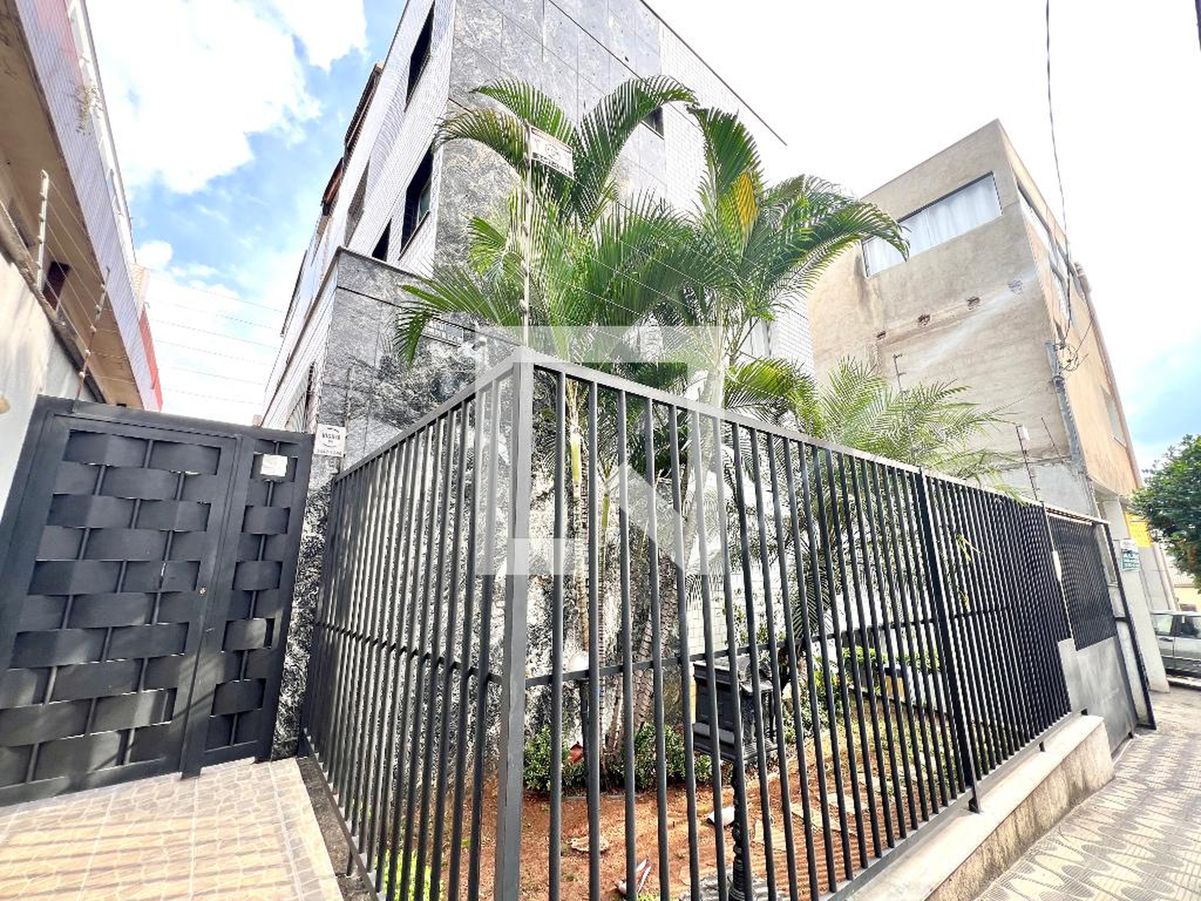 Fachada do Prédio Condomínio em Rua Póvoa de Varzim, 617