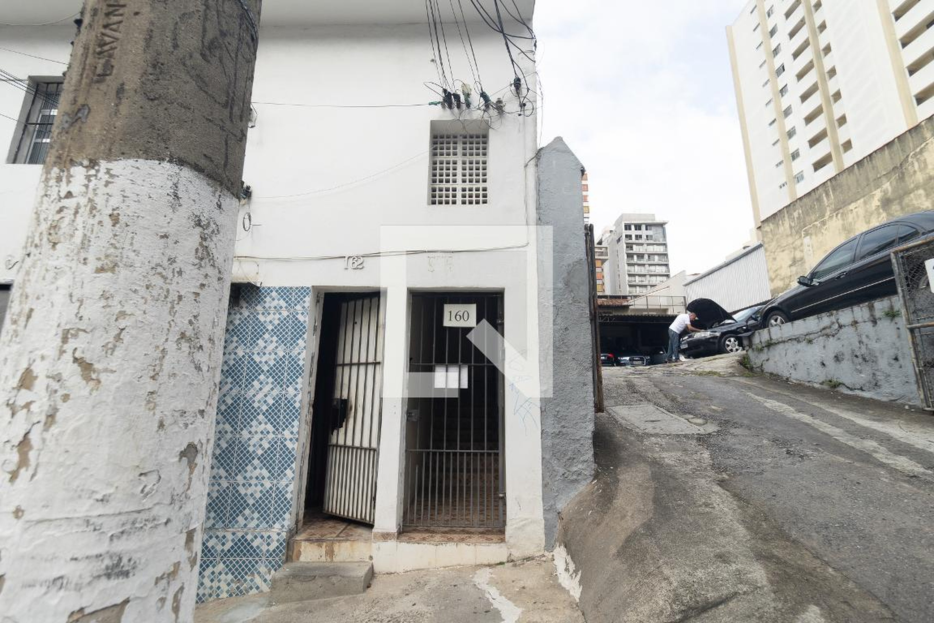 Fachada Condomínio em Rua Padre Machado, 160