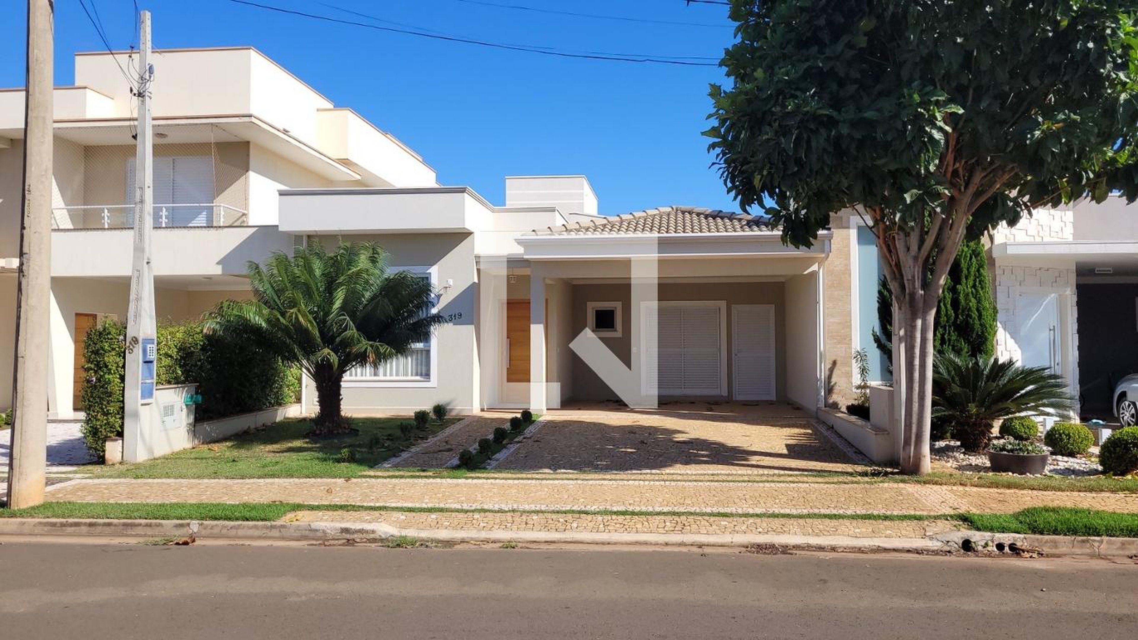 Fachada Condomínio em Avenida Doutor João Caio Silva, 1099