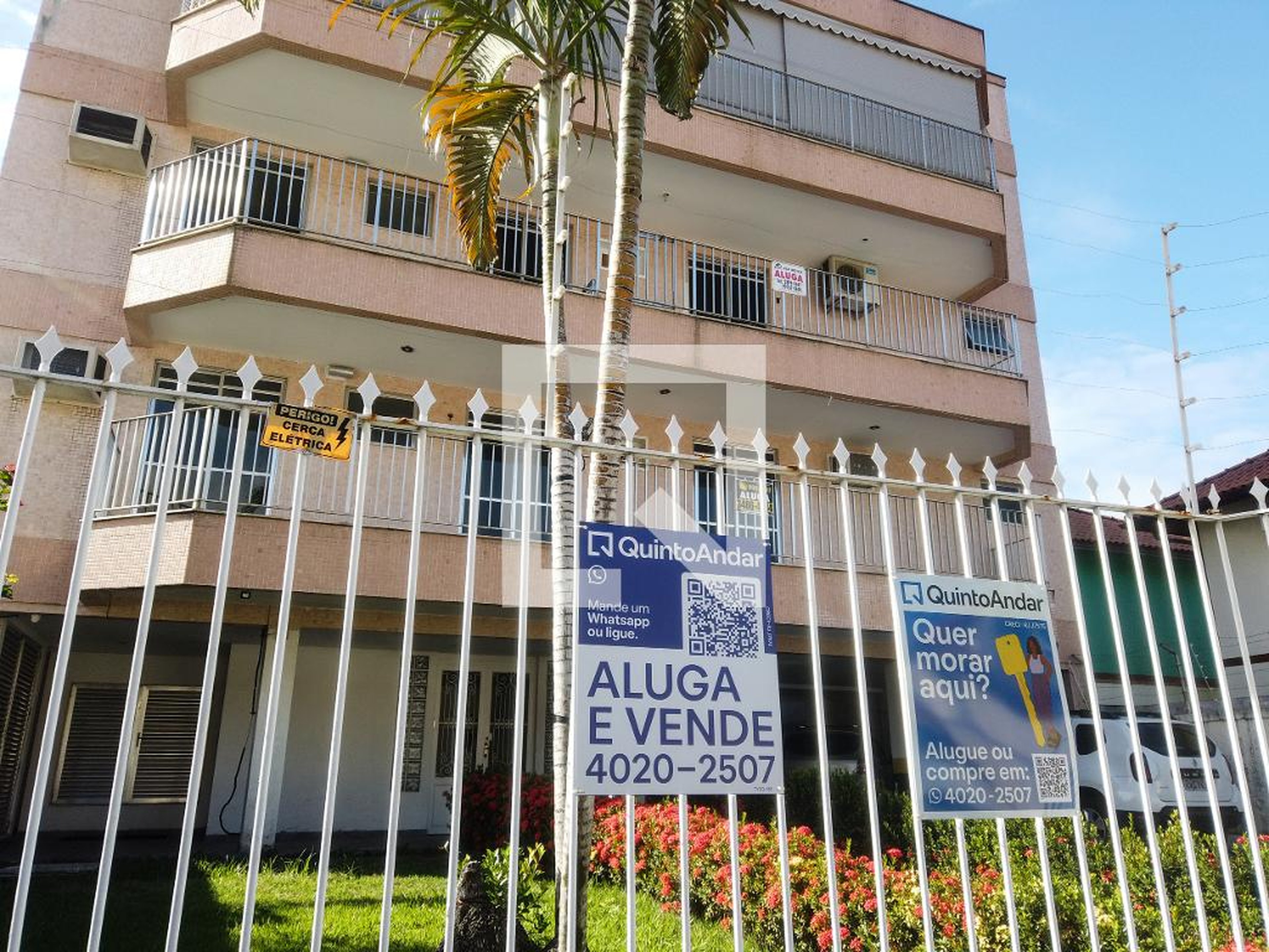 Fachada Condomínio em Rua Caniú, 309