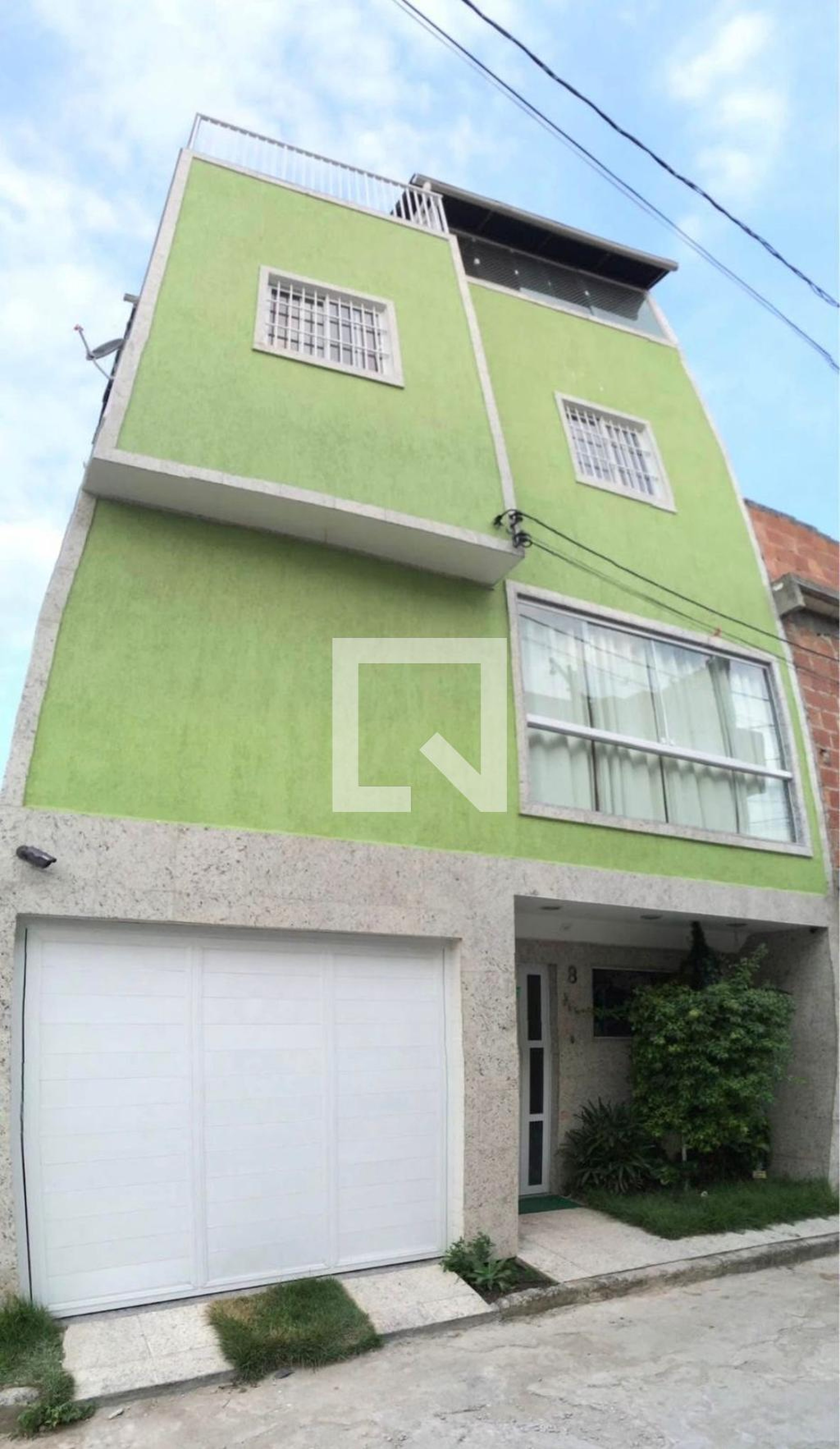 Fachada Condomínio em Rua Joaquim Martins, 214