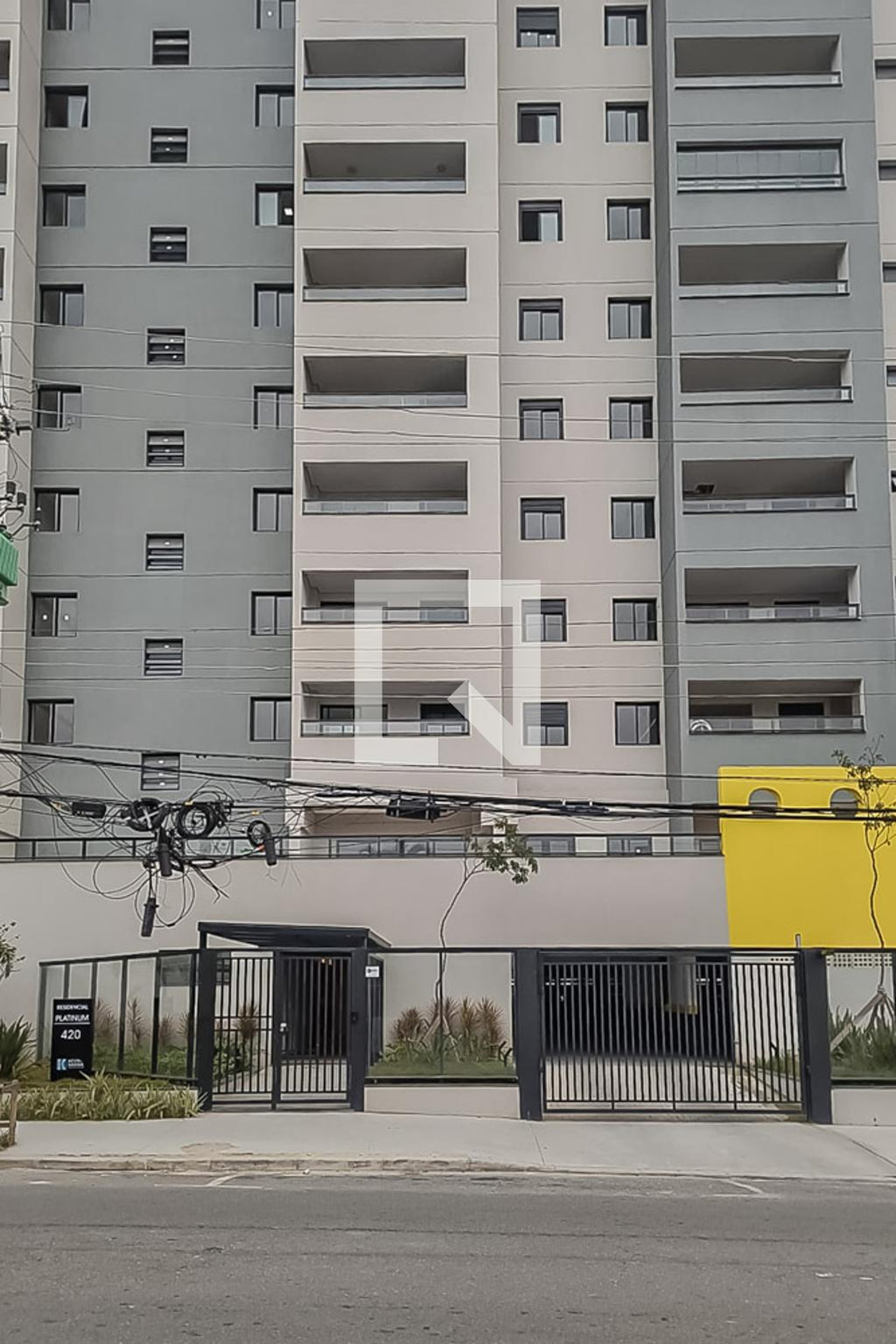 Fachada do Prédio Condomínio em Rua Almirante Tamandaré, 420
