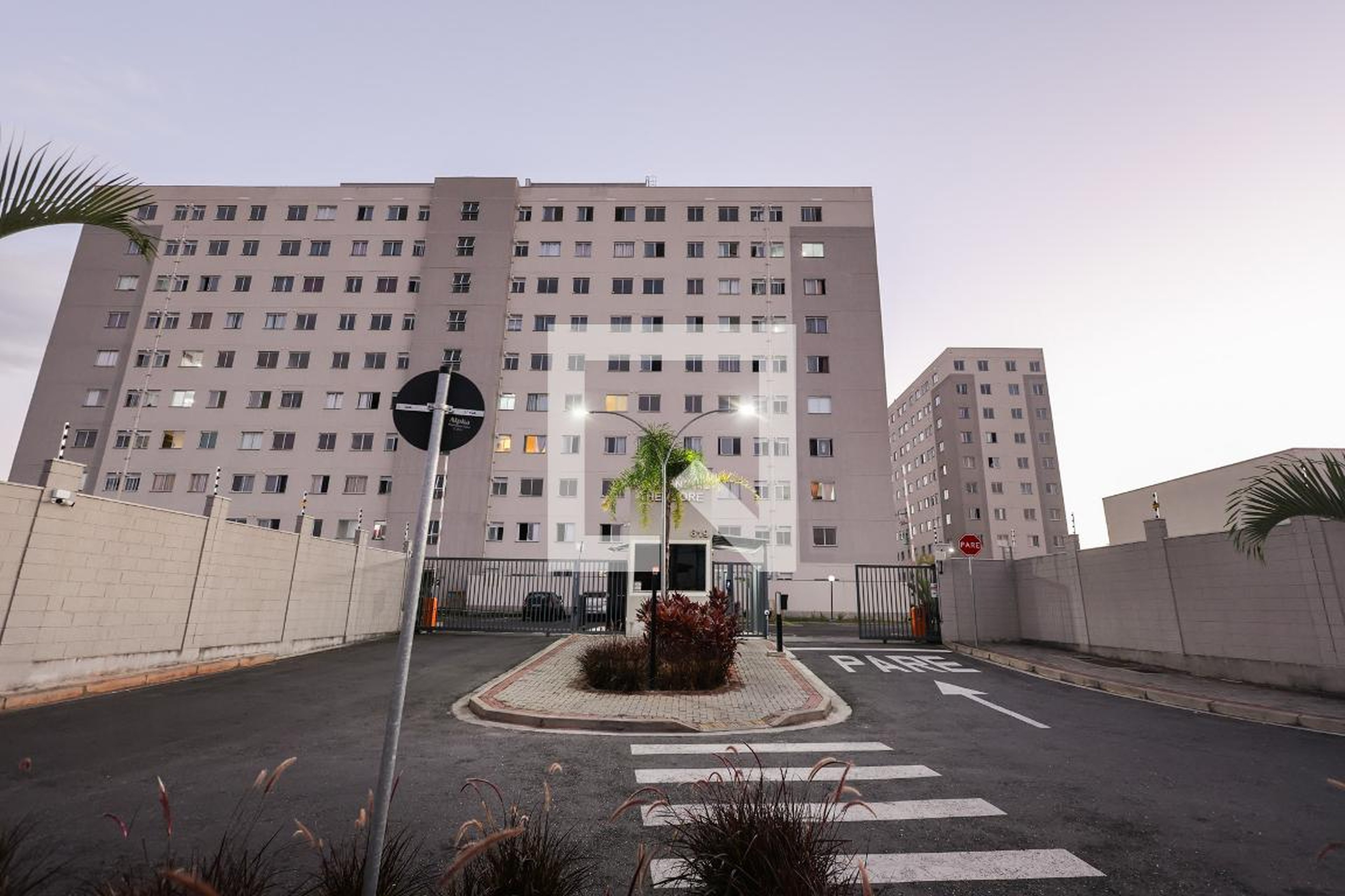 Fachada do condomínio Residencial Theodore