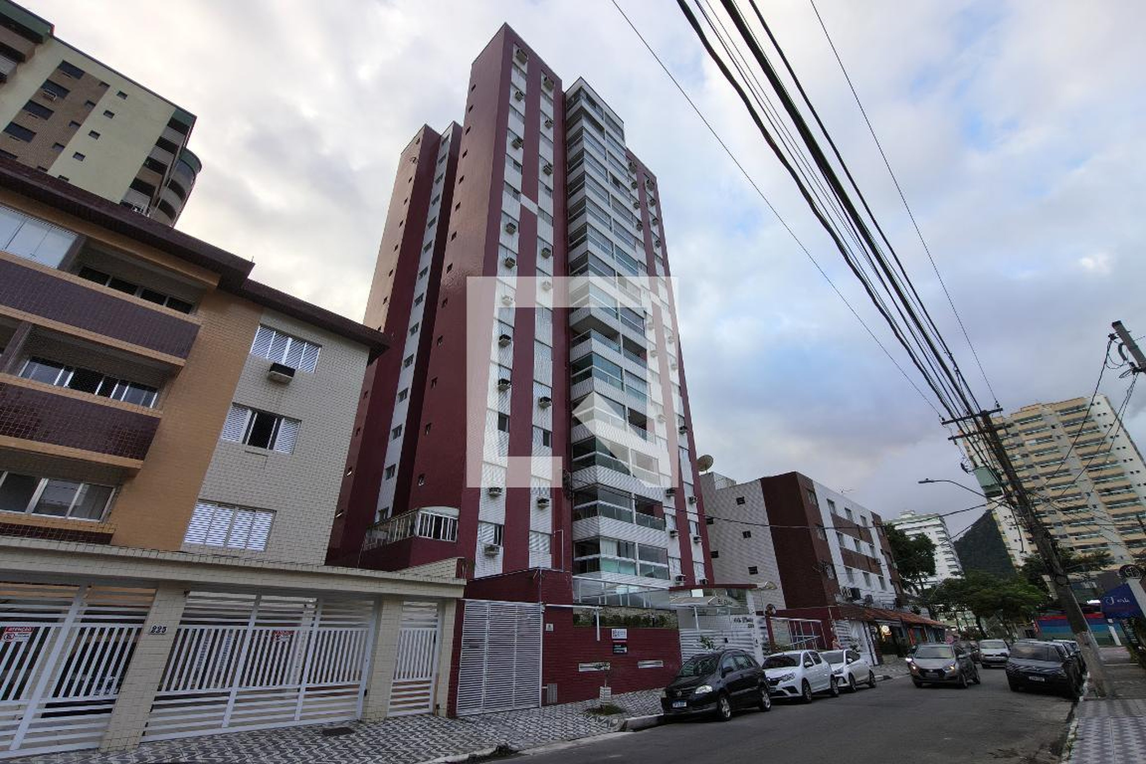Fachada Condomínio Eliete