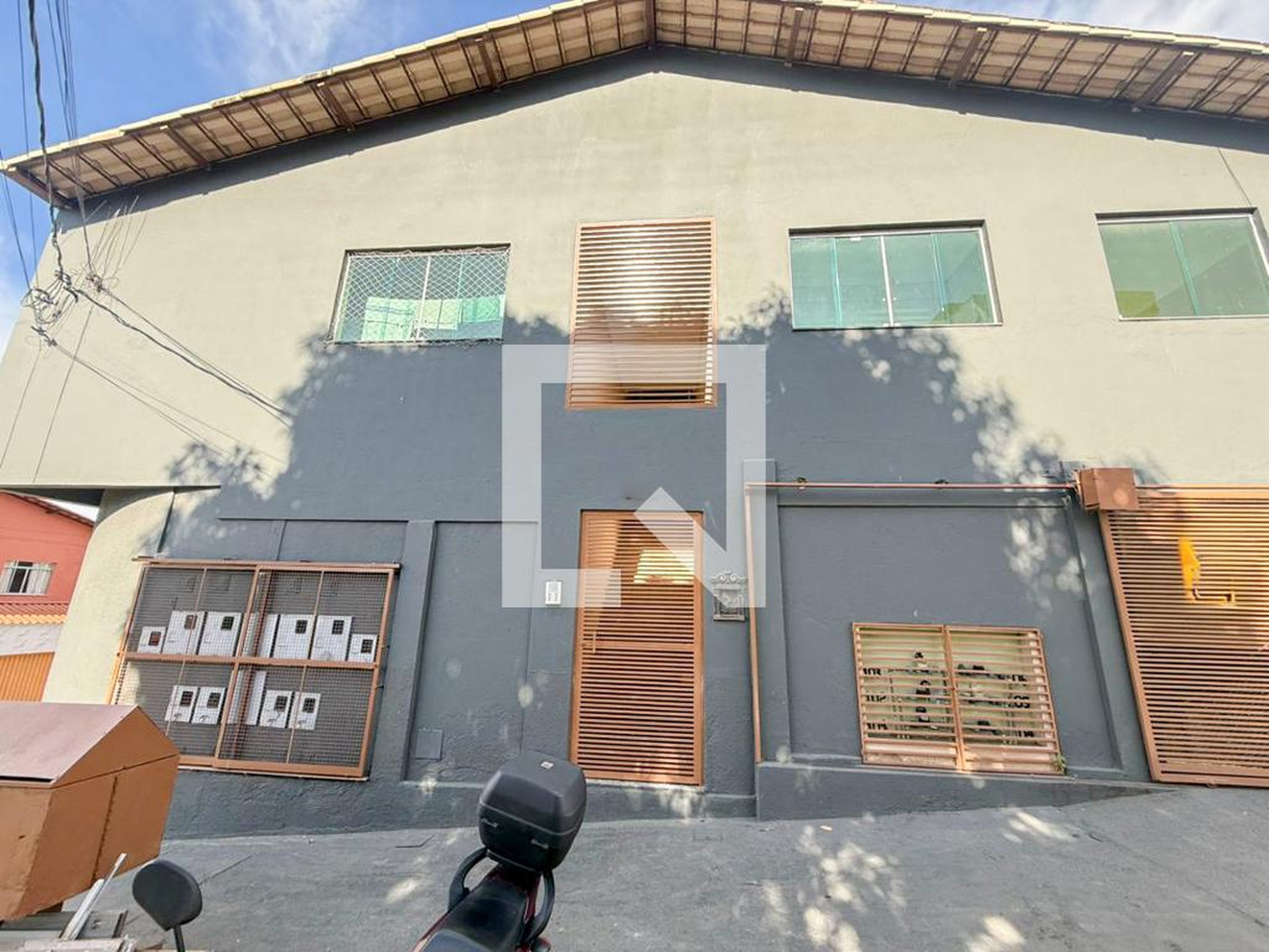 Fachada Condomínio em Rua Alvinópolis, 820
