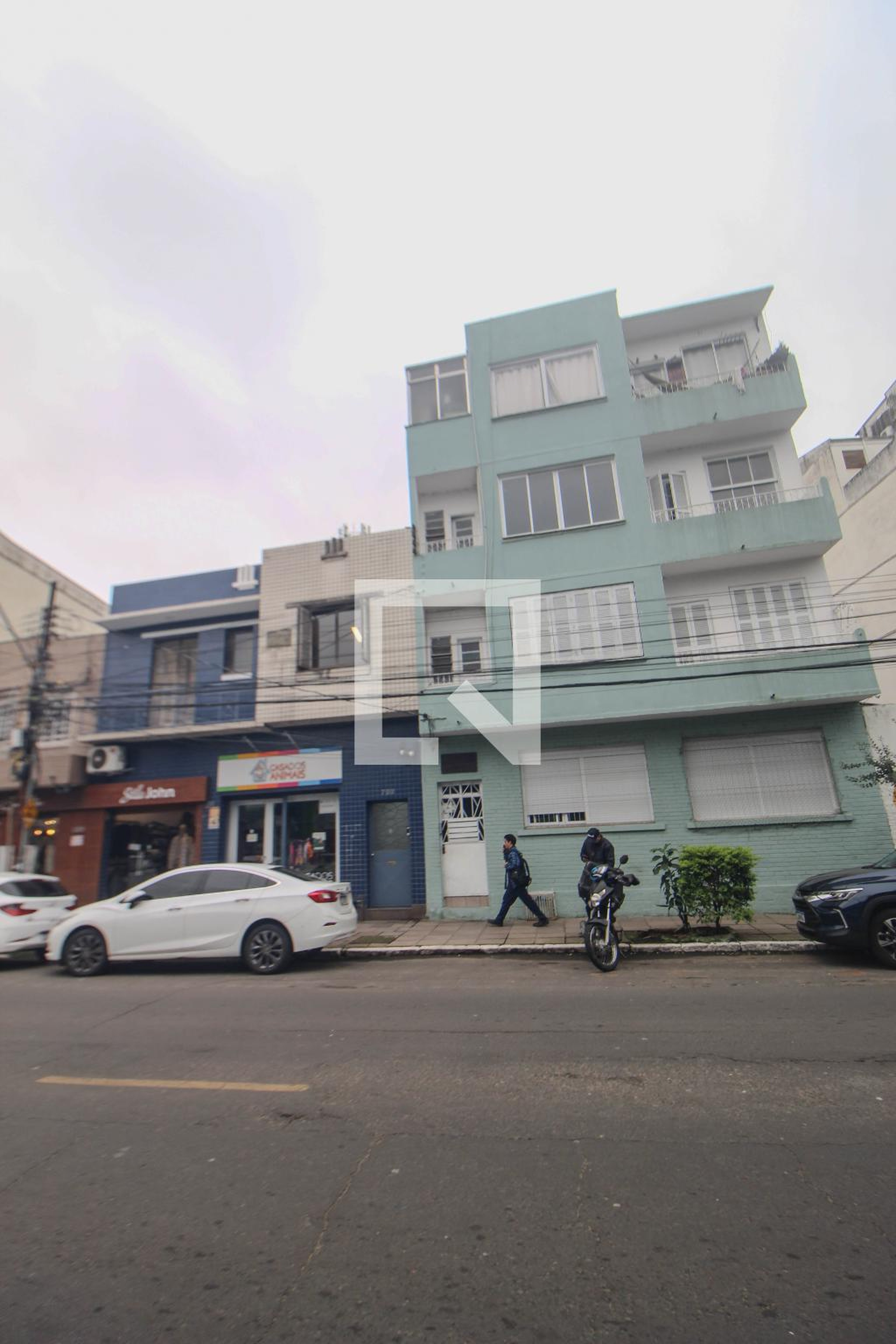 Fachada Condomínio em Rua Washington Luiz, 702