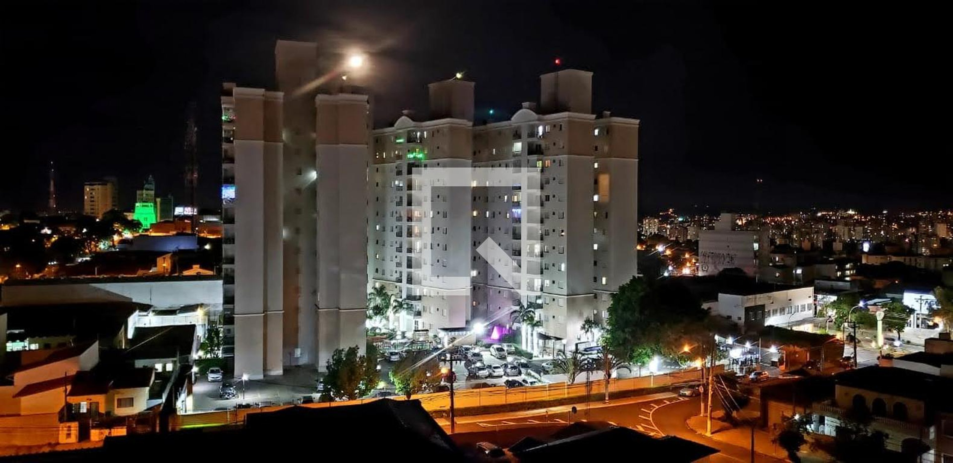 Área externa Condomínio em Avenida Tancredo Neves, 4001