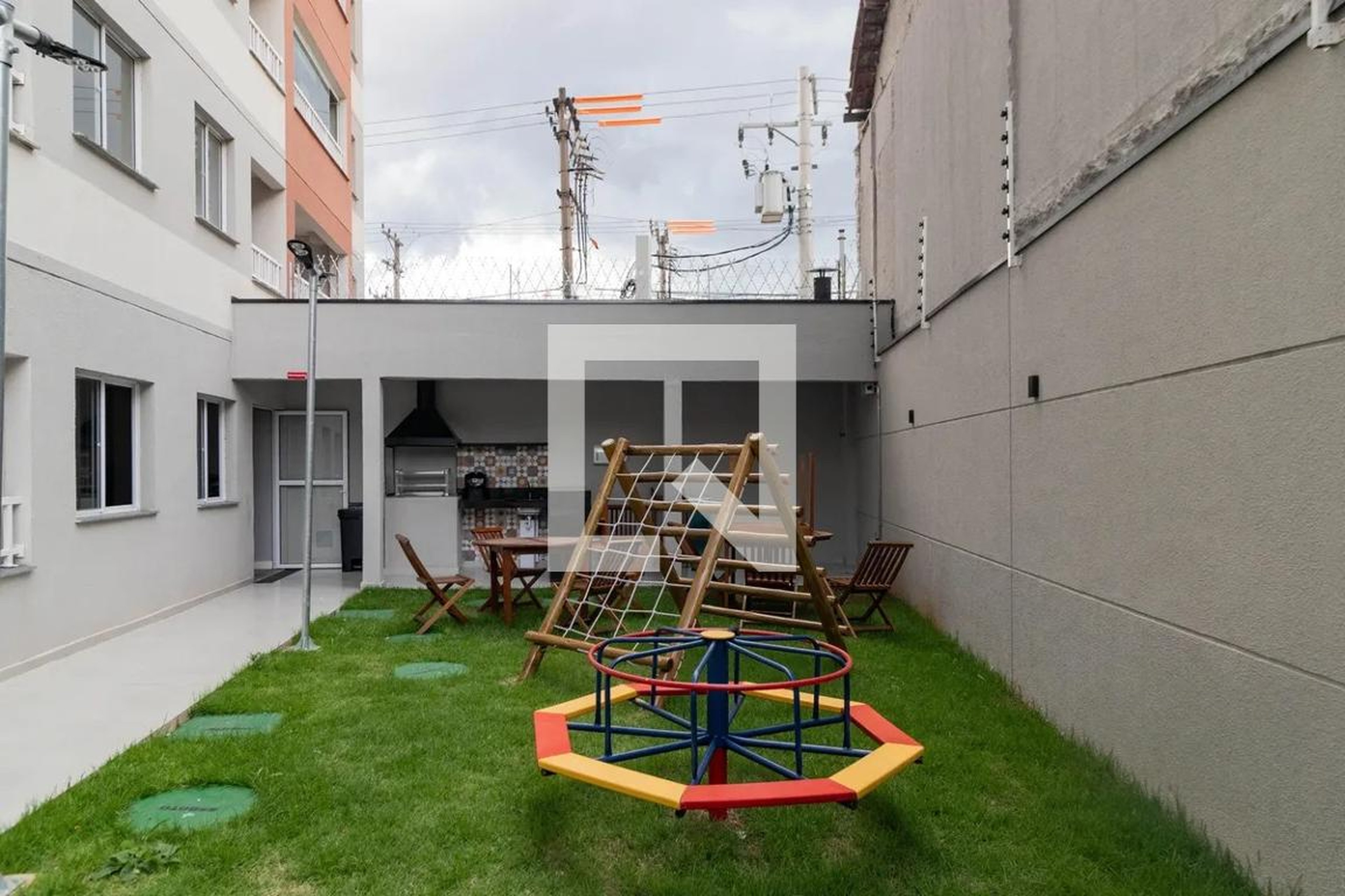 Playground - Metrocasa Vila Romana