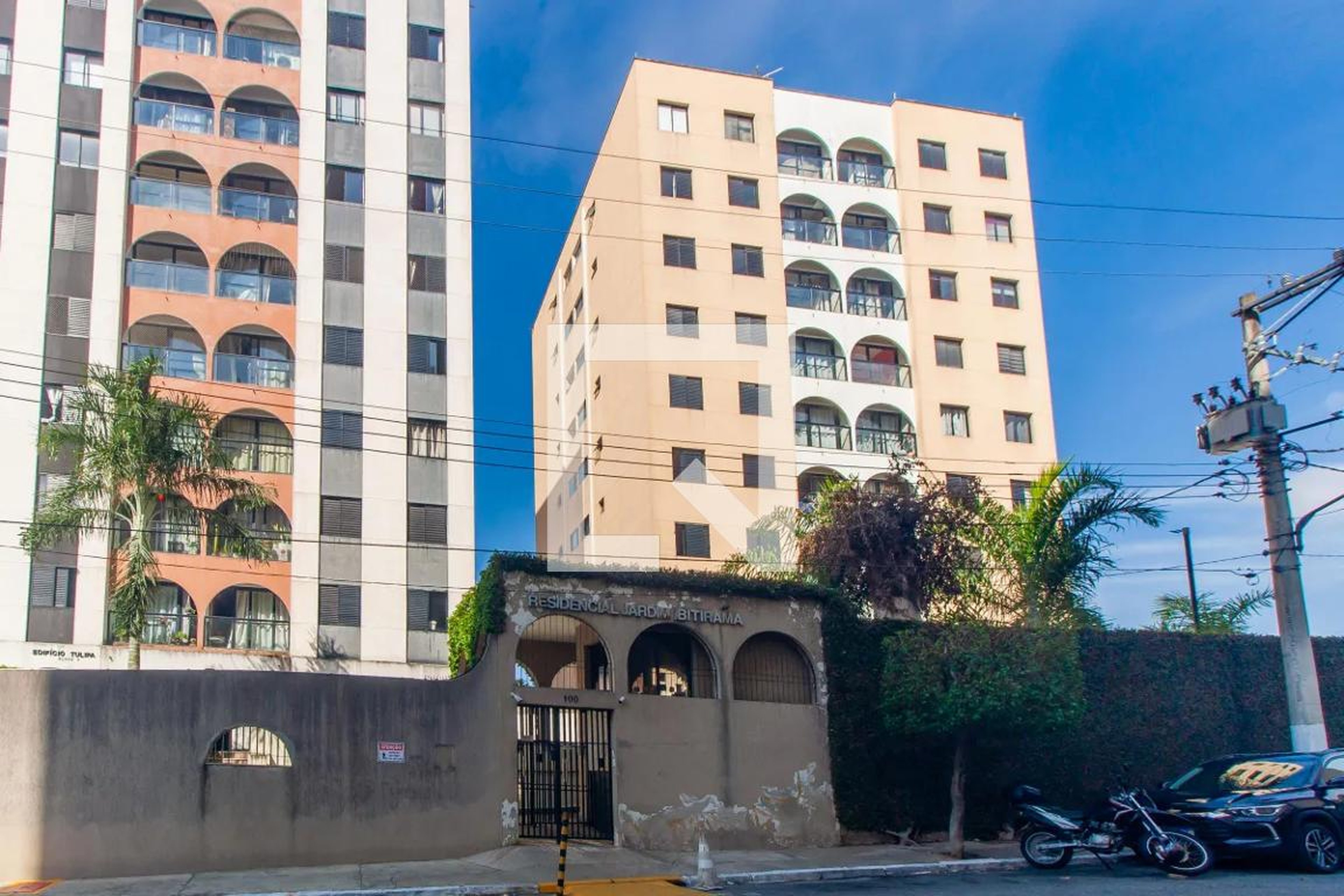 Fachada Condomínio Conjunto Residencial Ibitirama