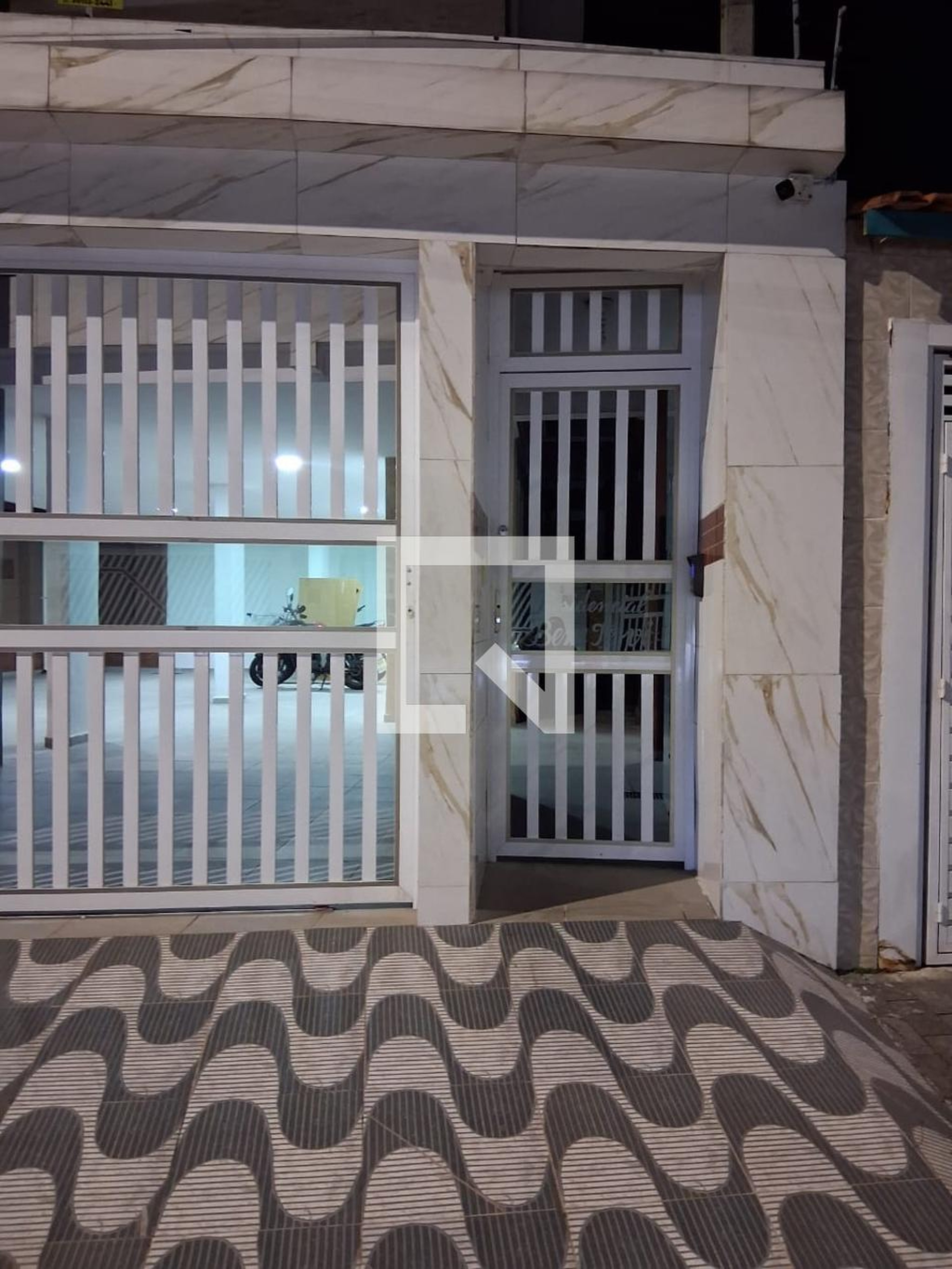 Fachada Condomínio em Avenida Jorge Hagge, 460