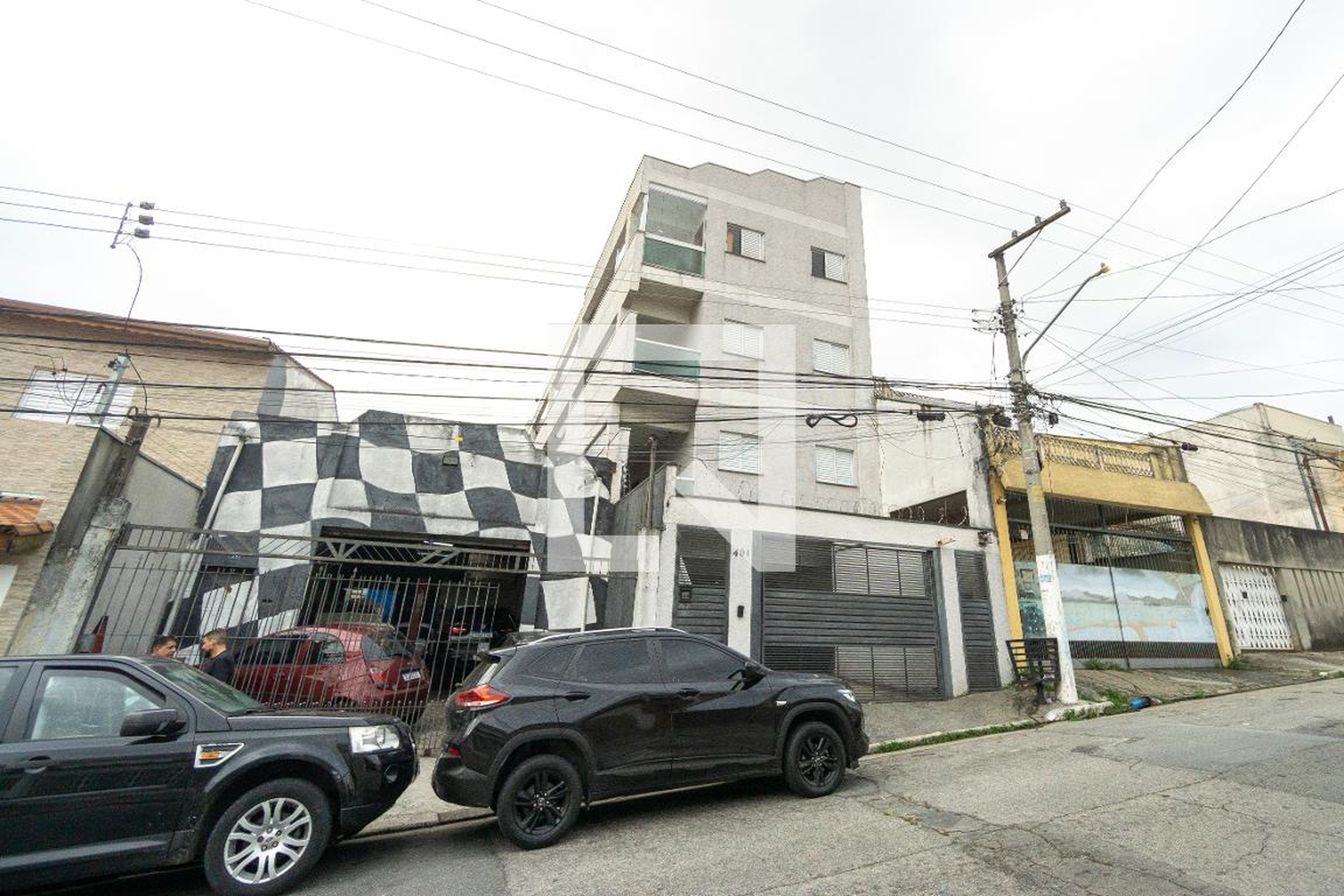 Fachada Condomínio em Rua Pedro Voss, 401