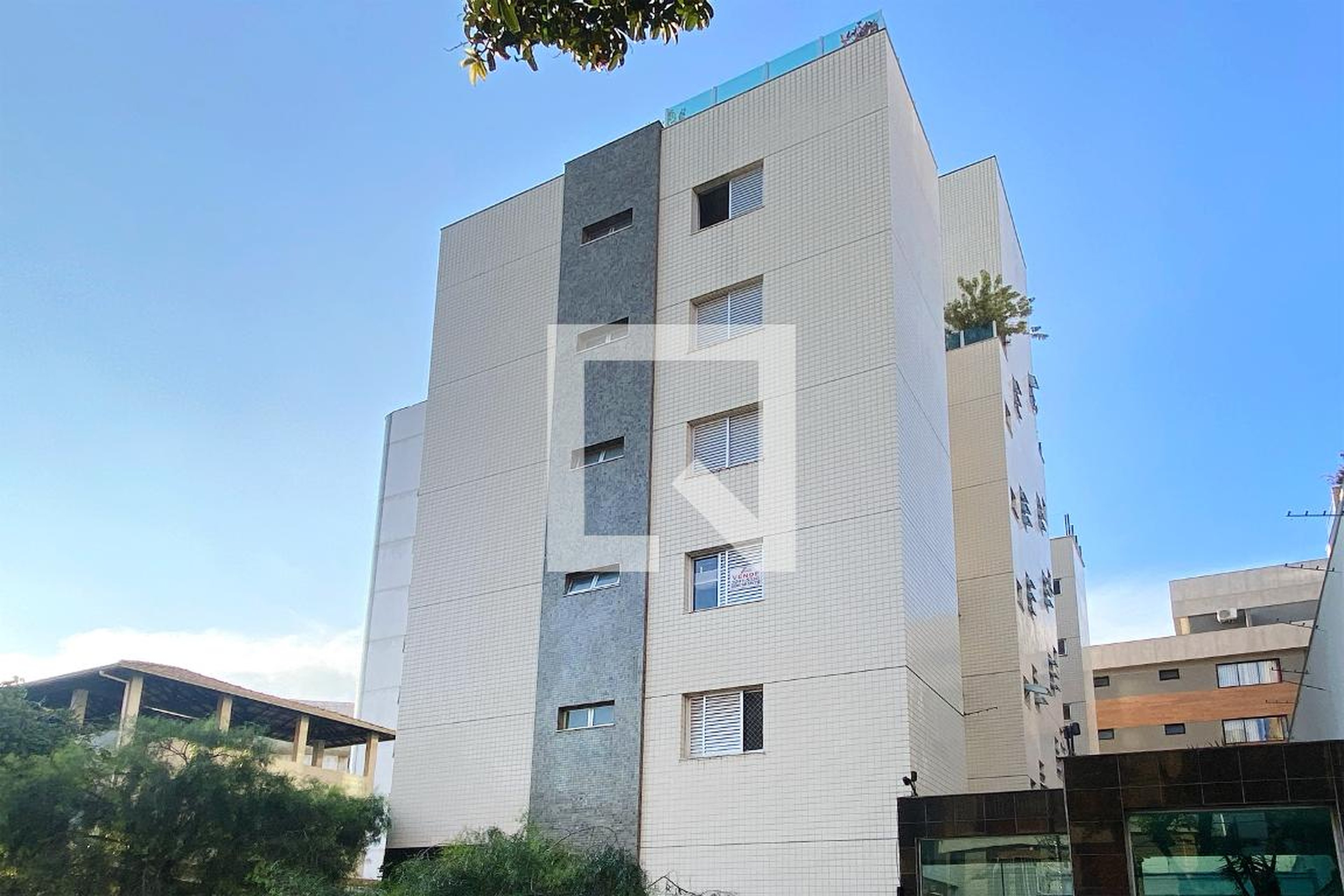 Fachada Edifício Marlhes