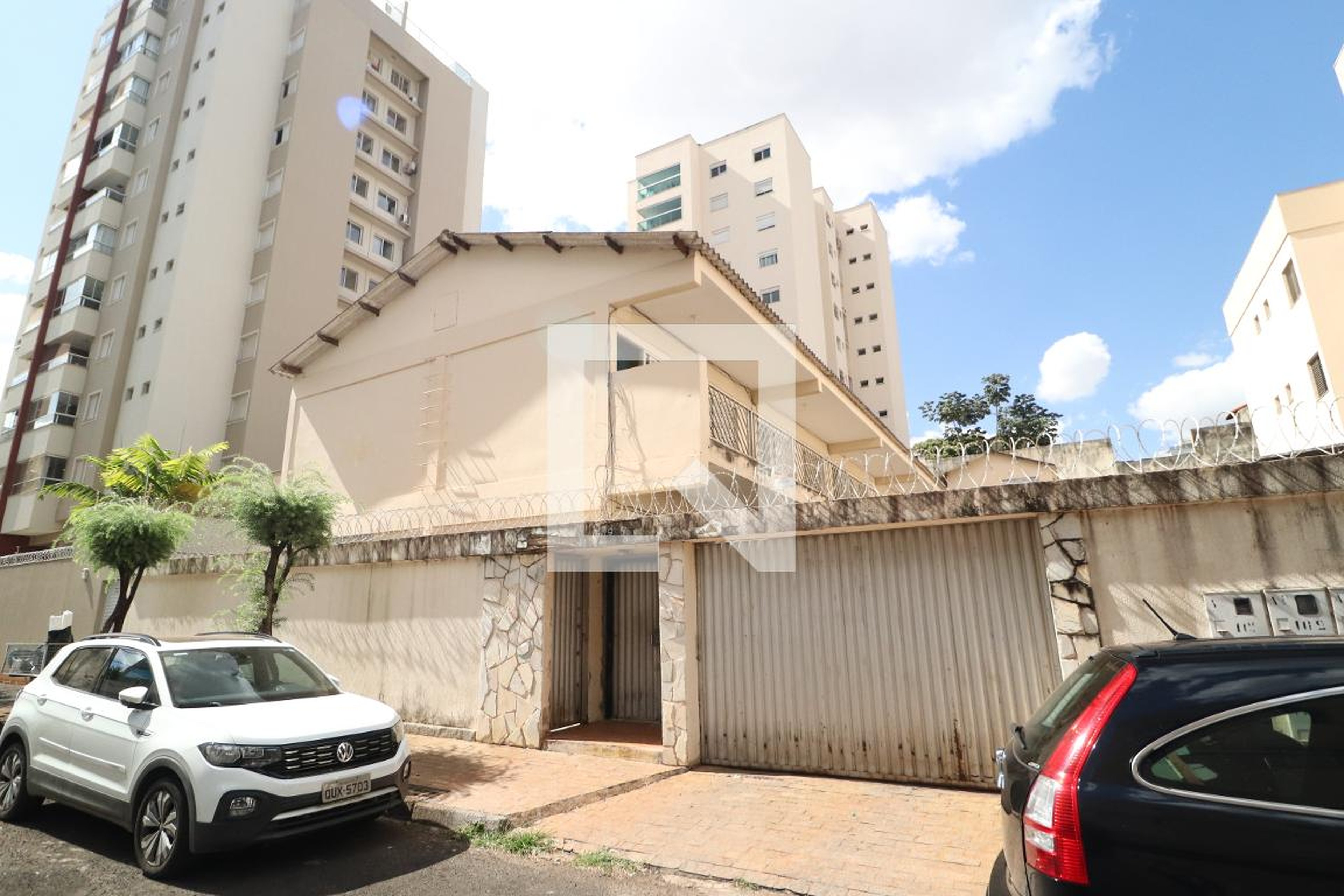 Fachada Condomínio em Rua Andaraí, 79