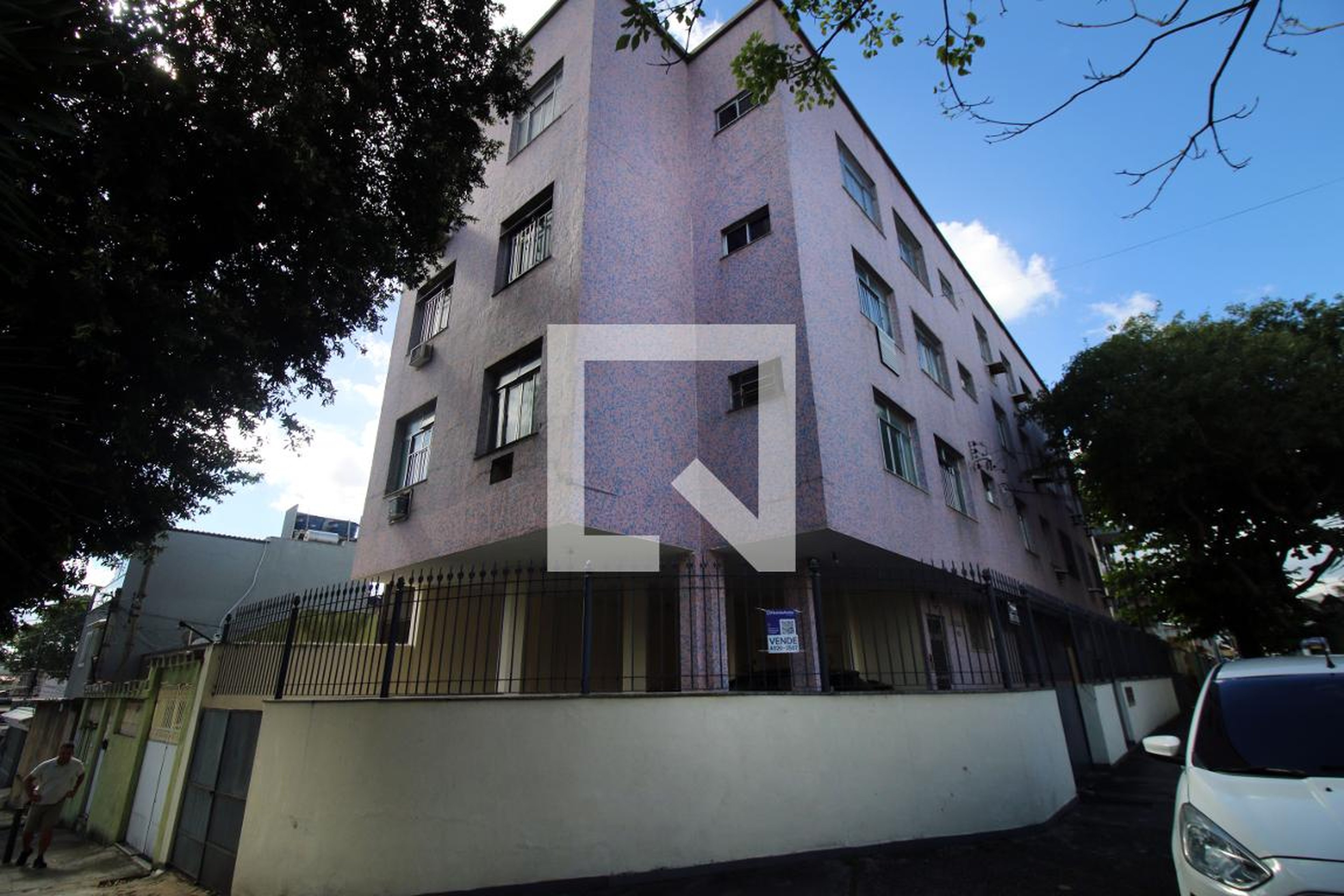 Fachada do Prédio Condomínio em Rua Engenheiro Alberto Rocha, 106