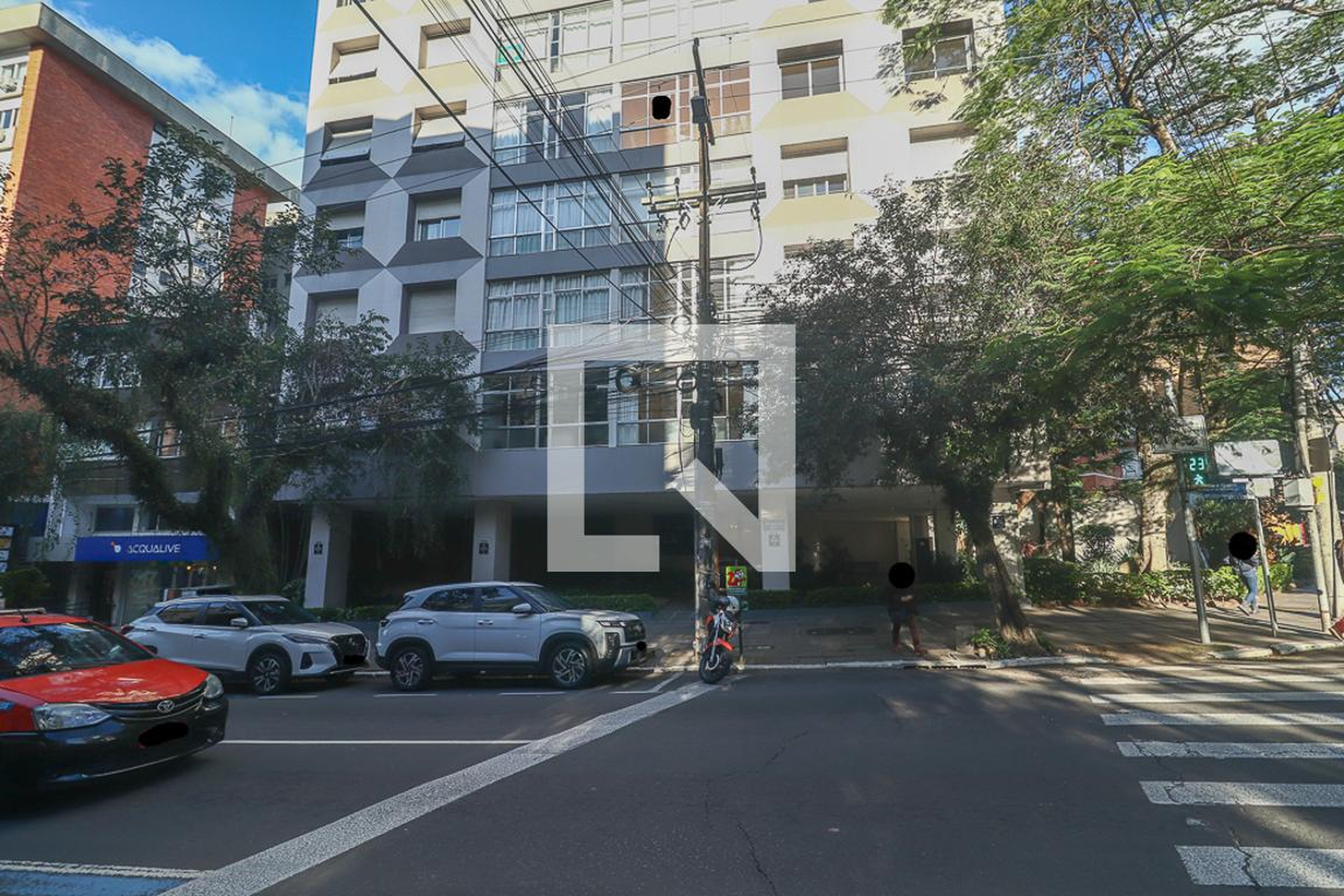 Fachada Condomínio em Rua 24 de Outubro, 471