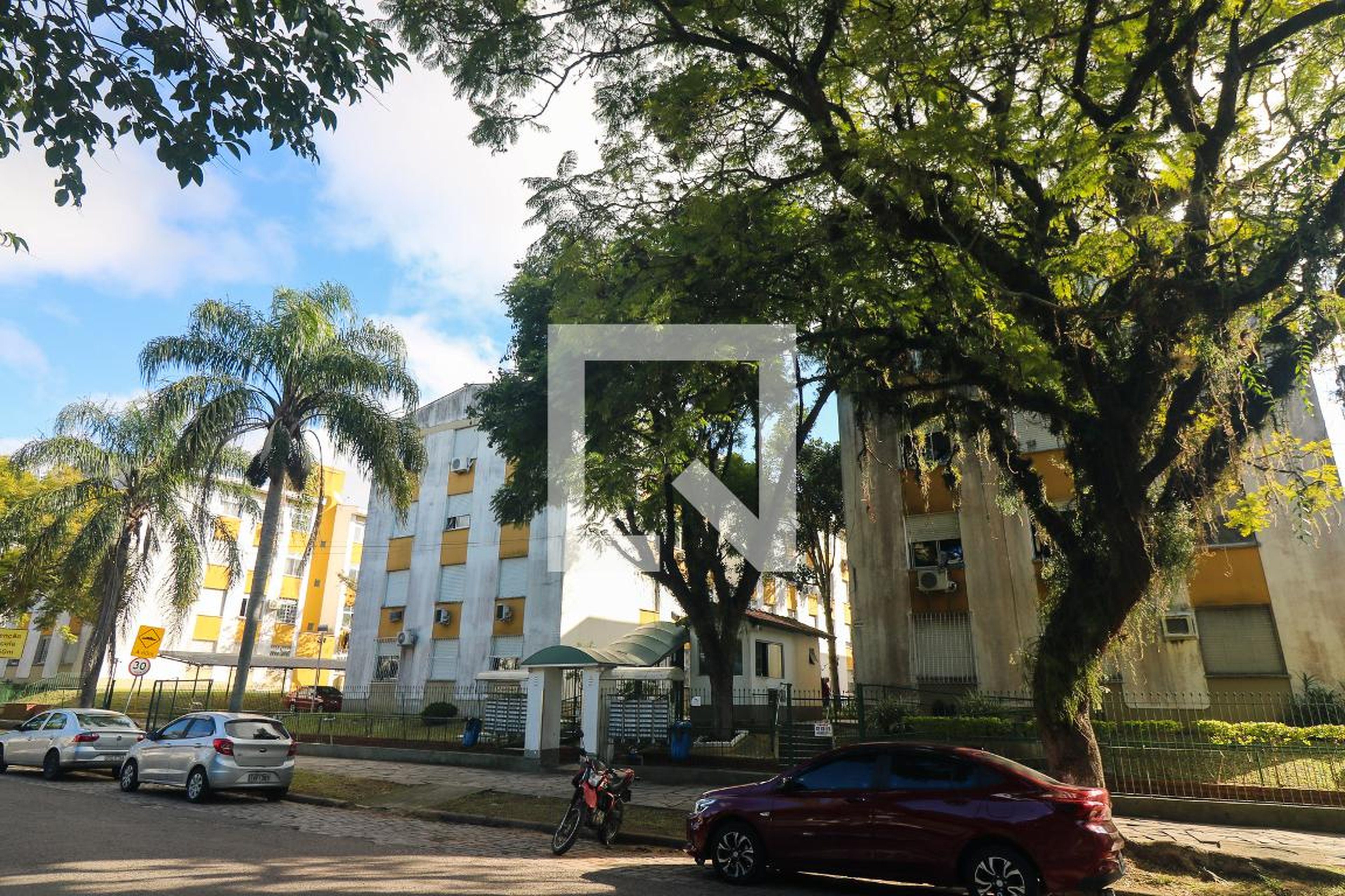 Fachada do condomínio Condomínio João Salomini