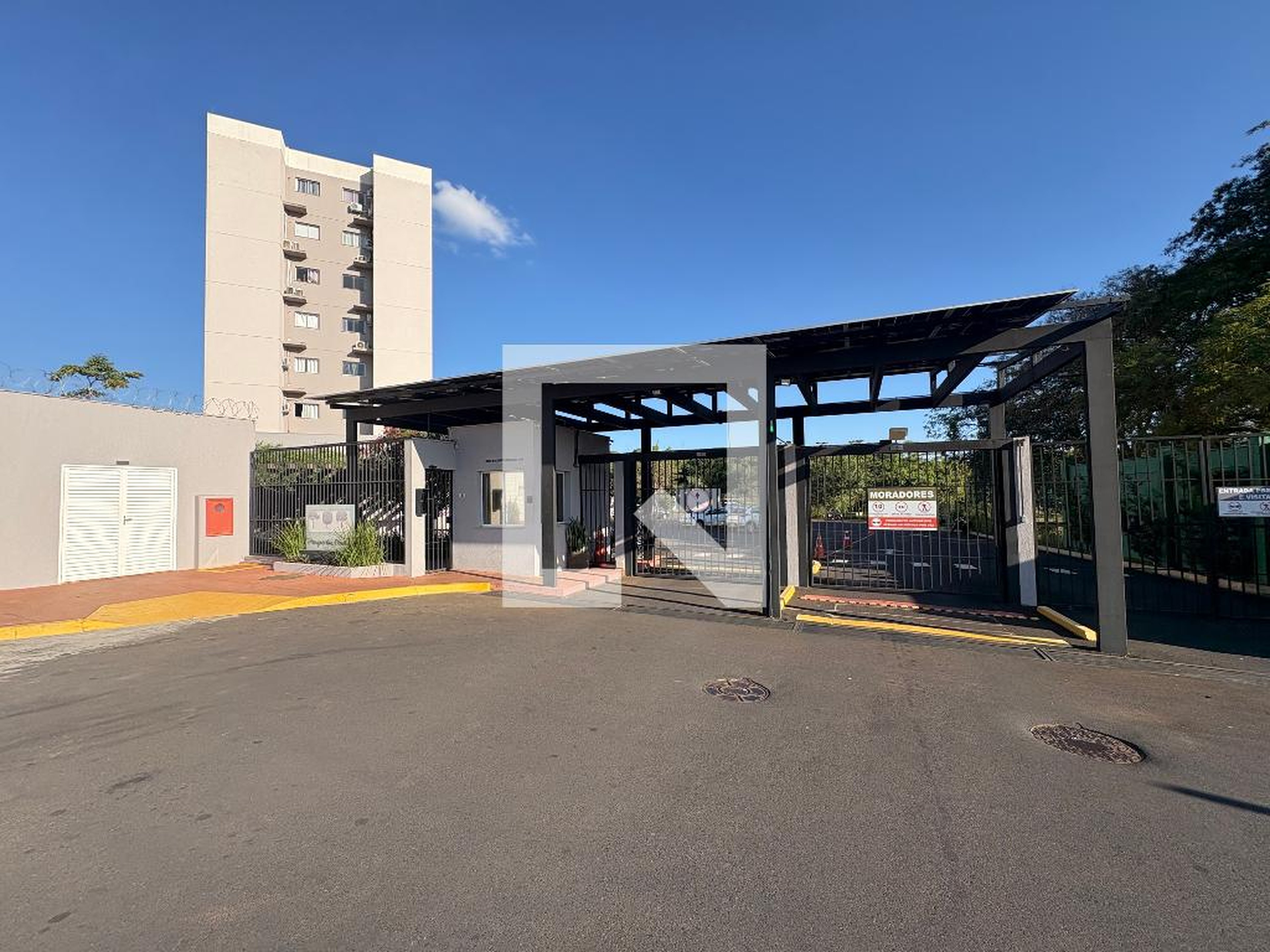 Fachada Condomínio Parque das Arvores
