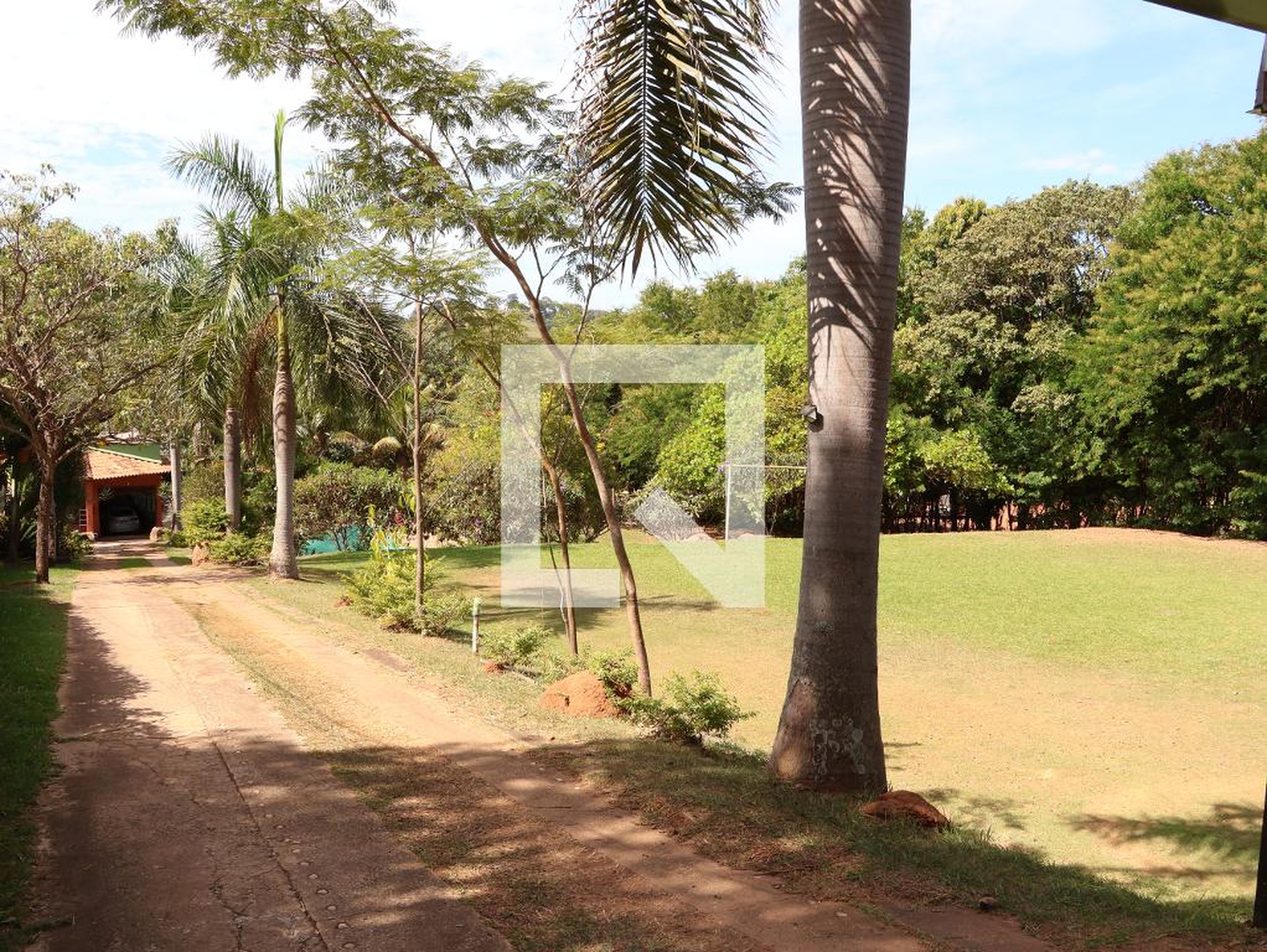 Entrada Condomínio em Rua Dona Pilena, 111