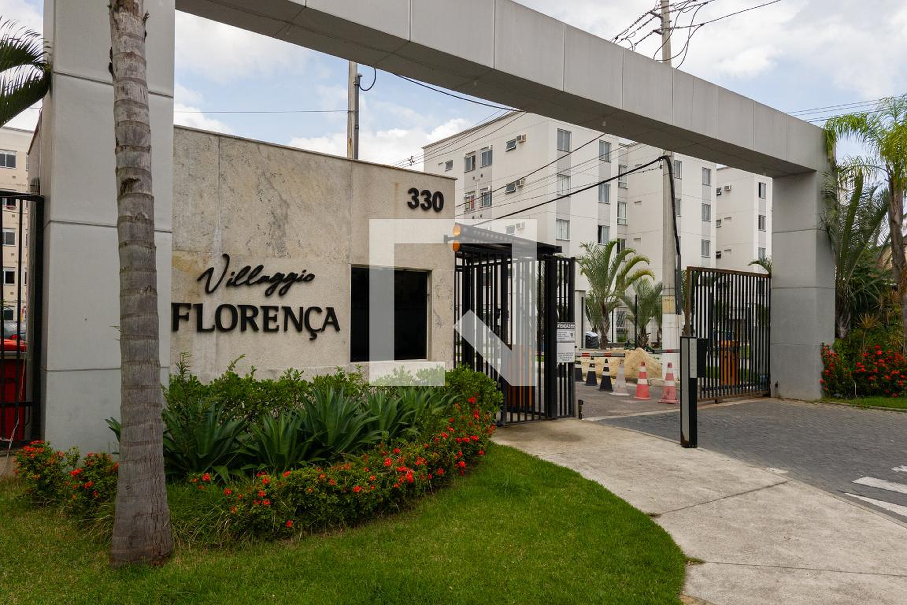 Fachada Condomínio Villaggio Florença