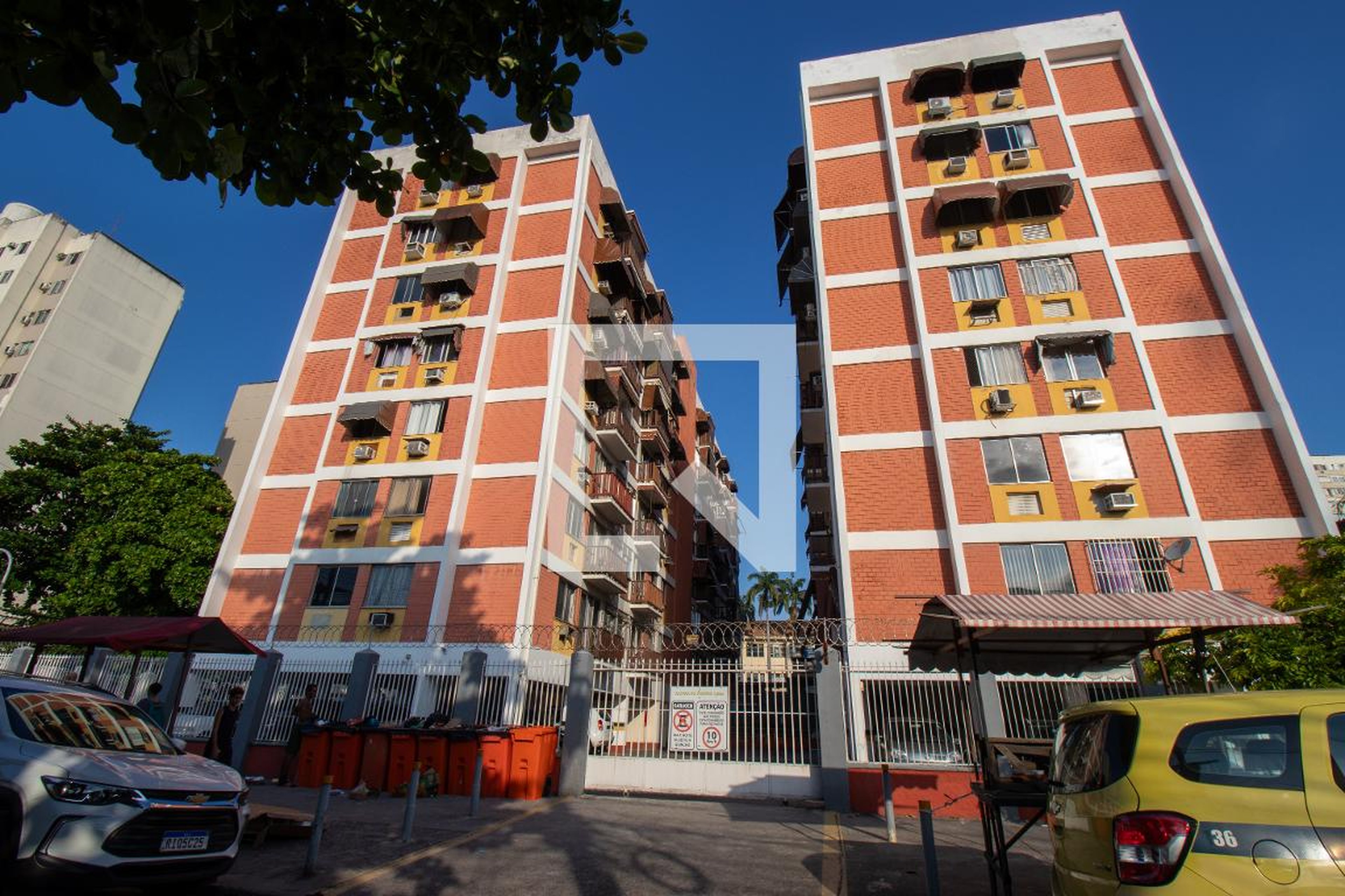 Fachada Edifício Palmeira da Penha