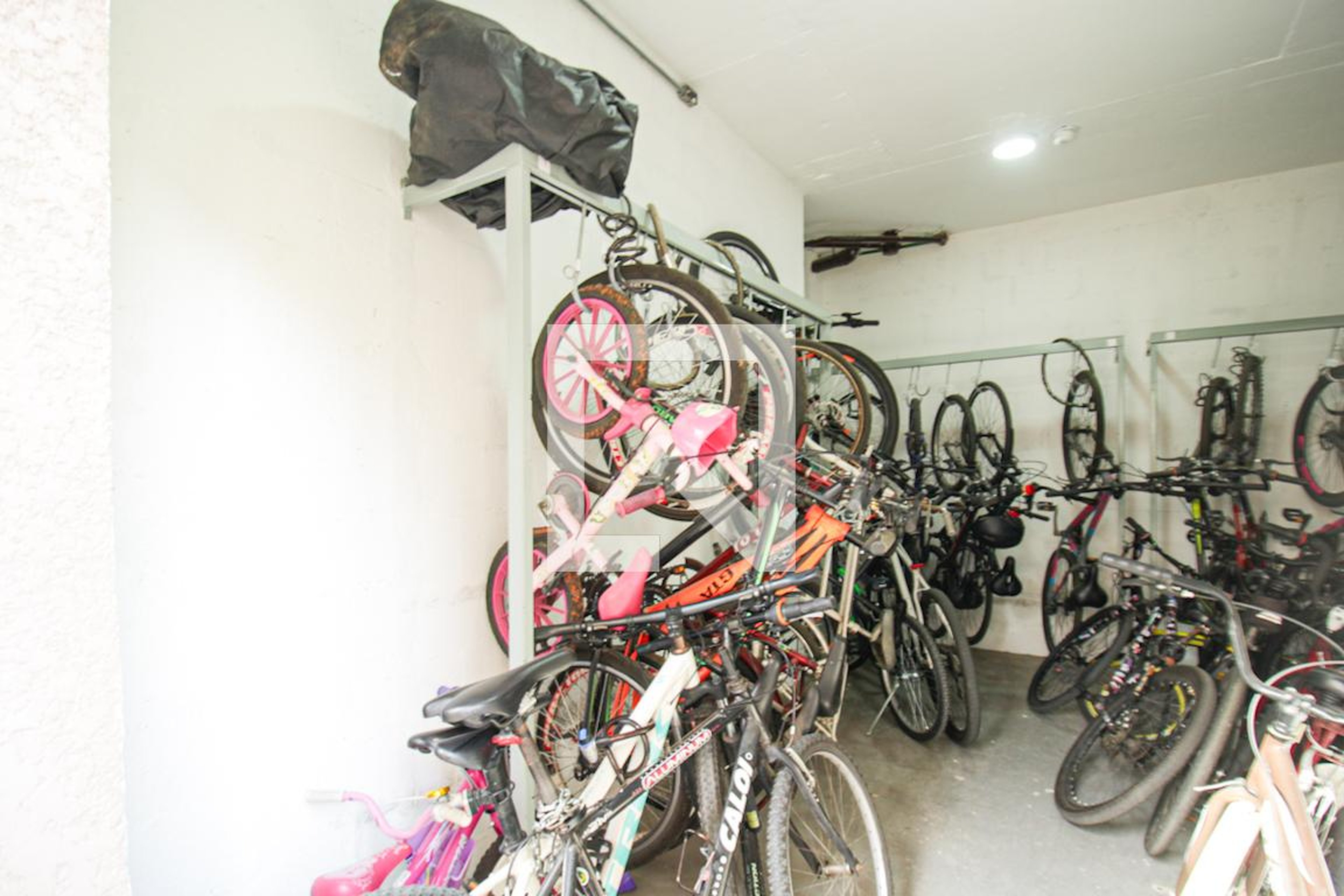 Bicicletario - SIX Santa Marina