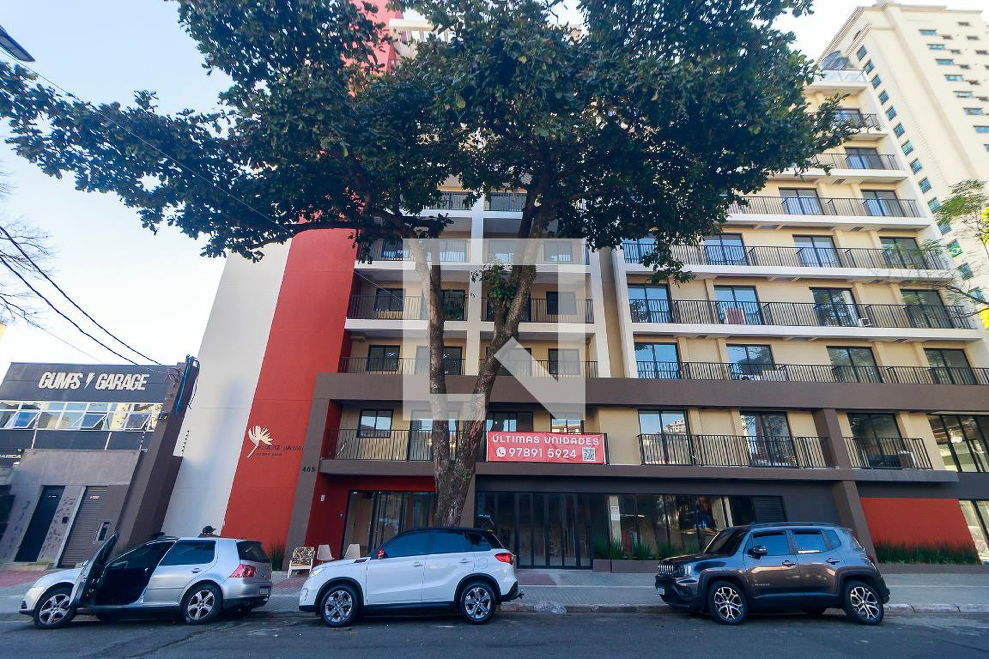 Fachada Condomínio em Rua Casimiro de Abreu, 465