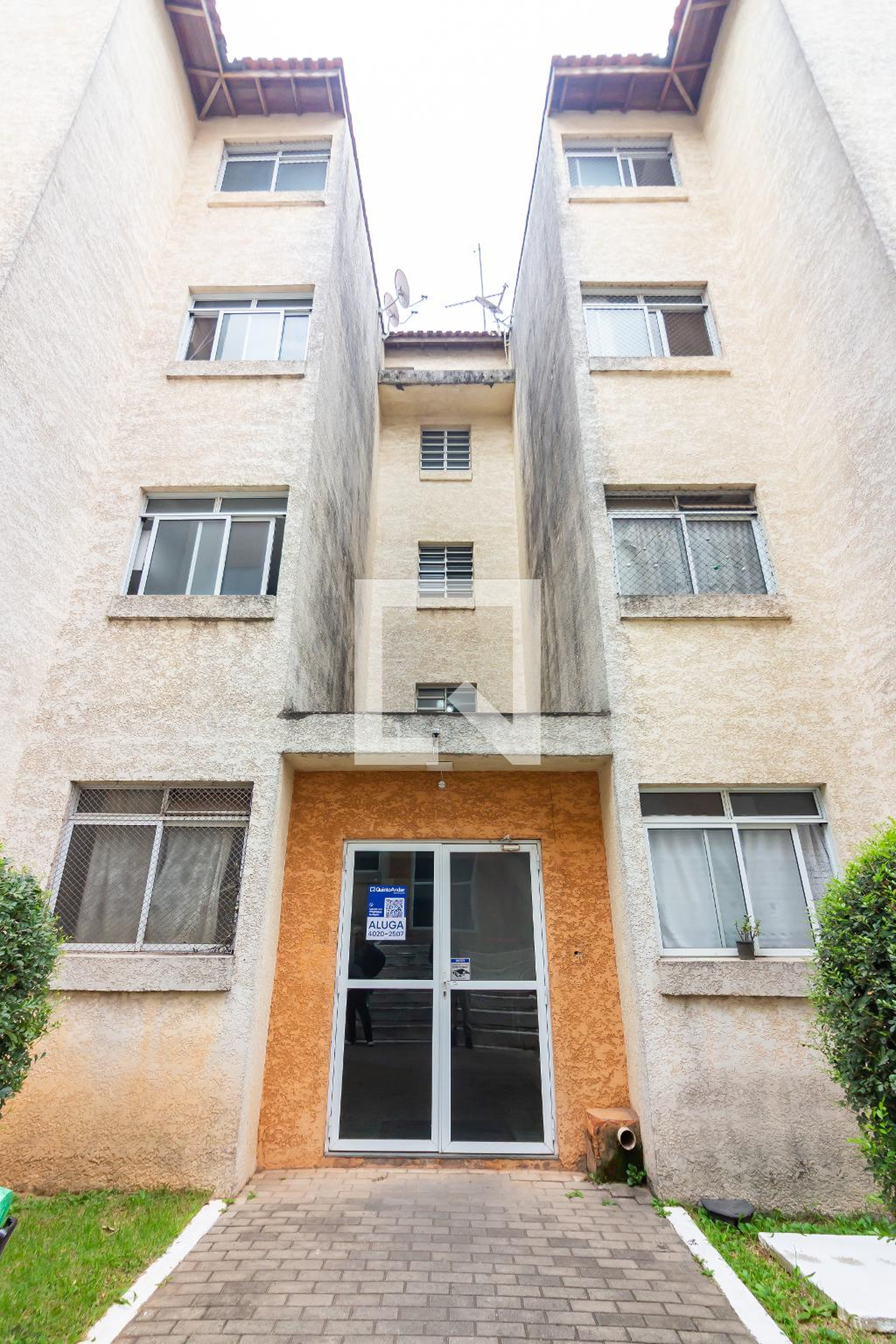 Fachada Residencial Violetas 2