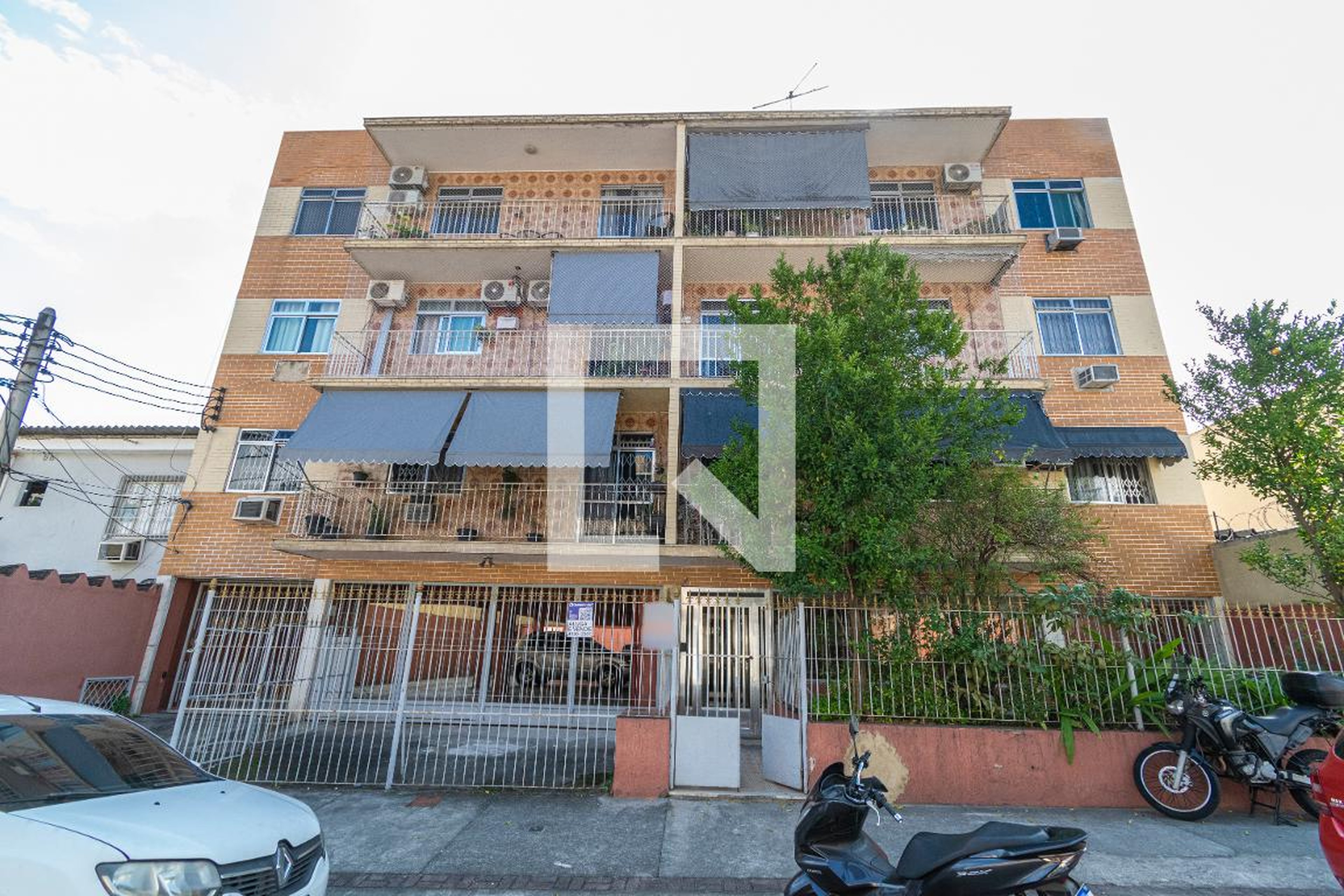 Fachada do Prédio Condomínio em Rua Rocha Freire, 15