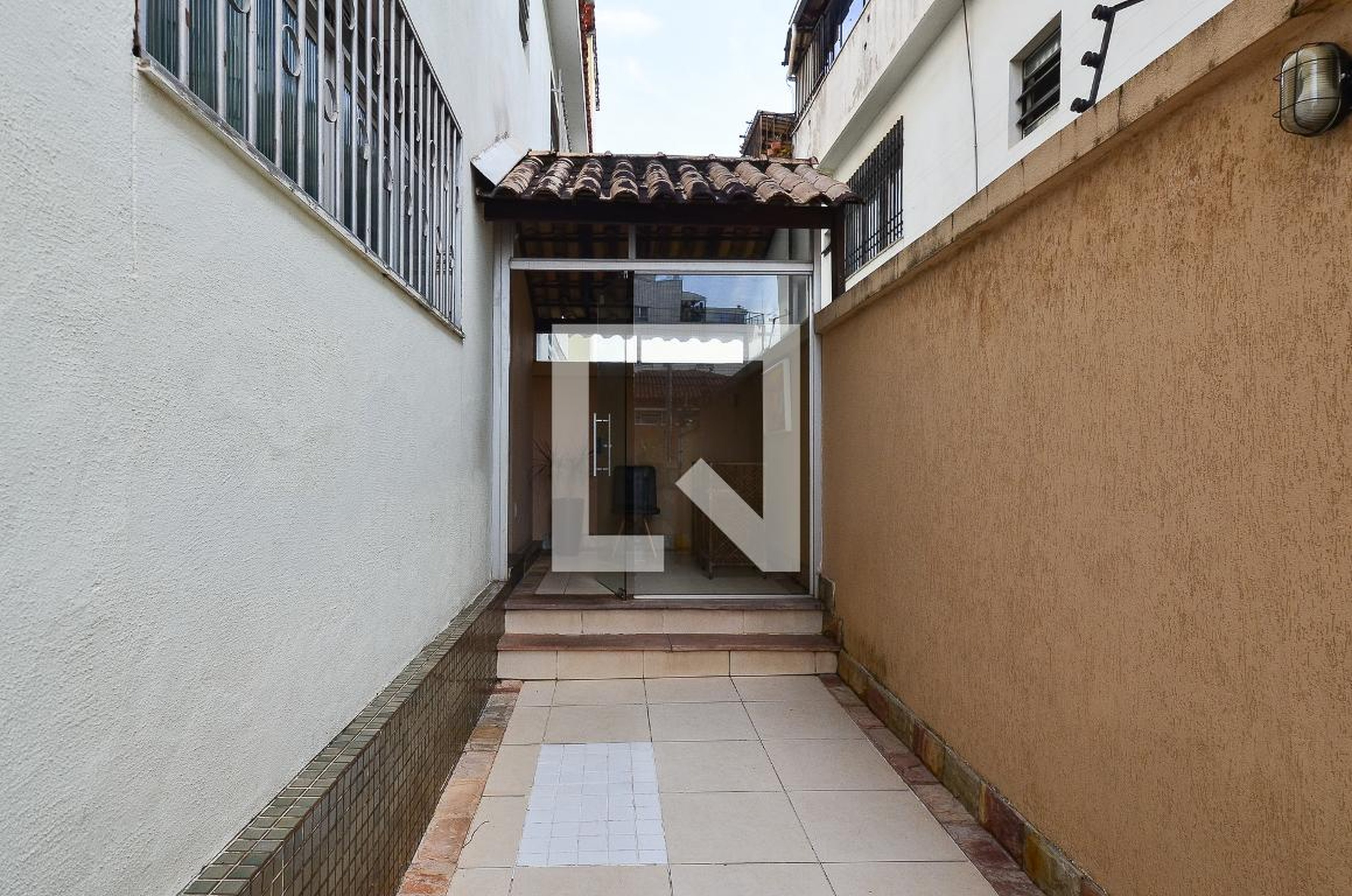 Hall de entrada Condomínio em Rua Delegado Álvaro Loureiro, 111