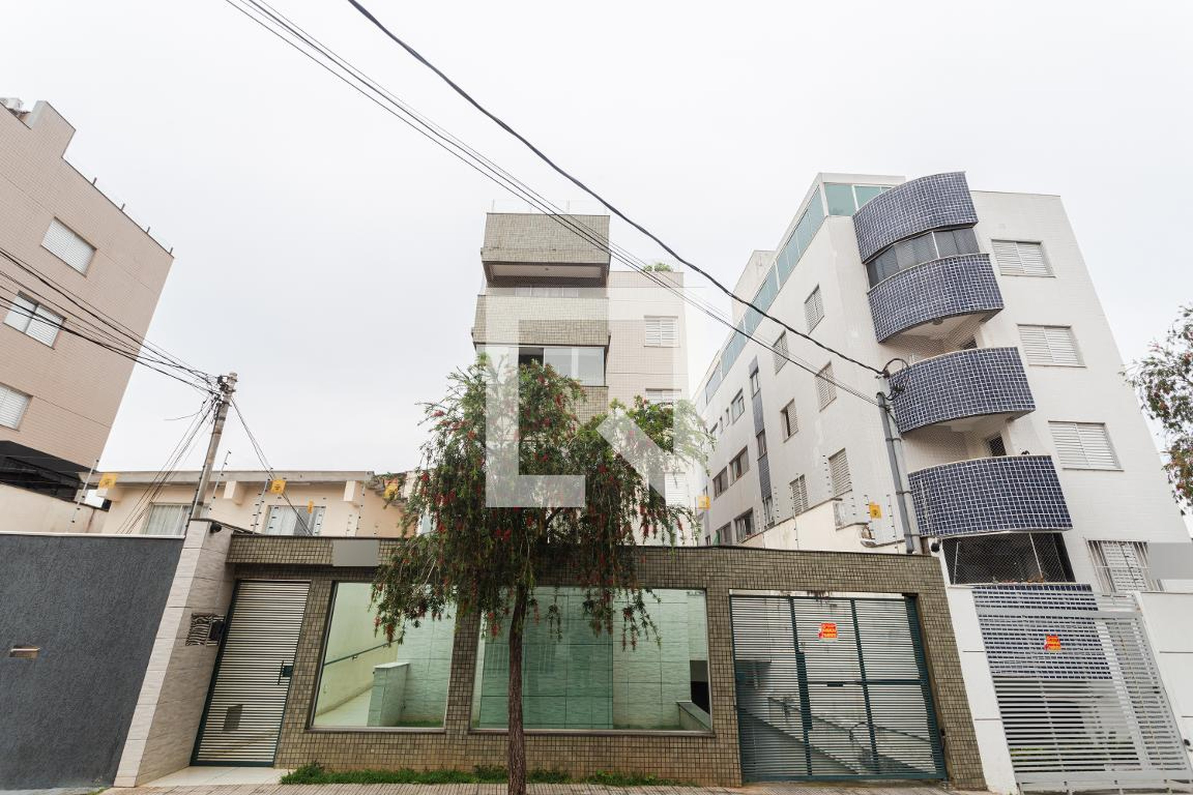 Fachada Condomínio em Rua São Joaquim, 440