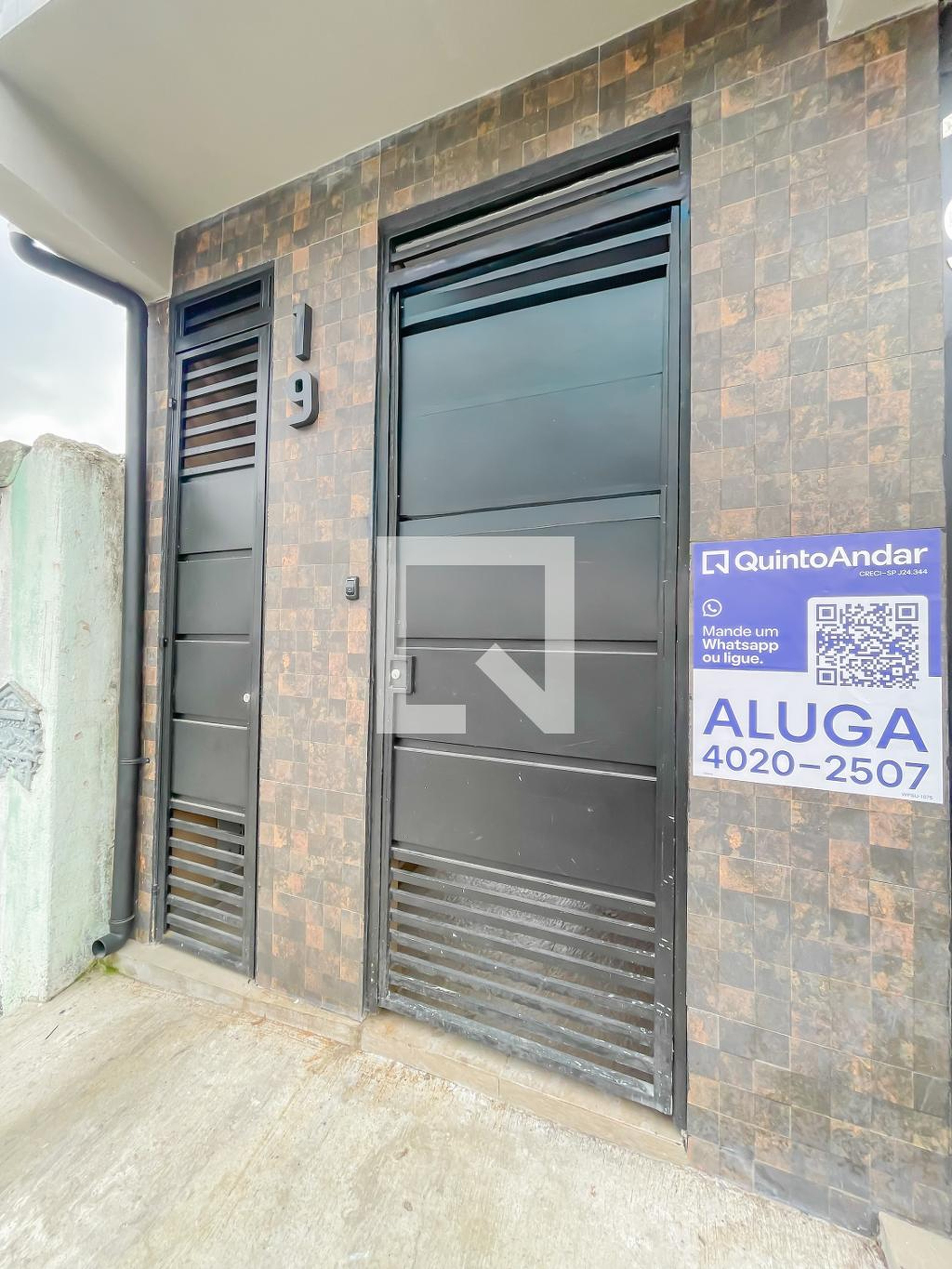 Fachada Condomínio em Rua Domênico Maggion, 19