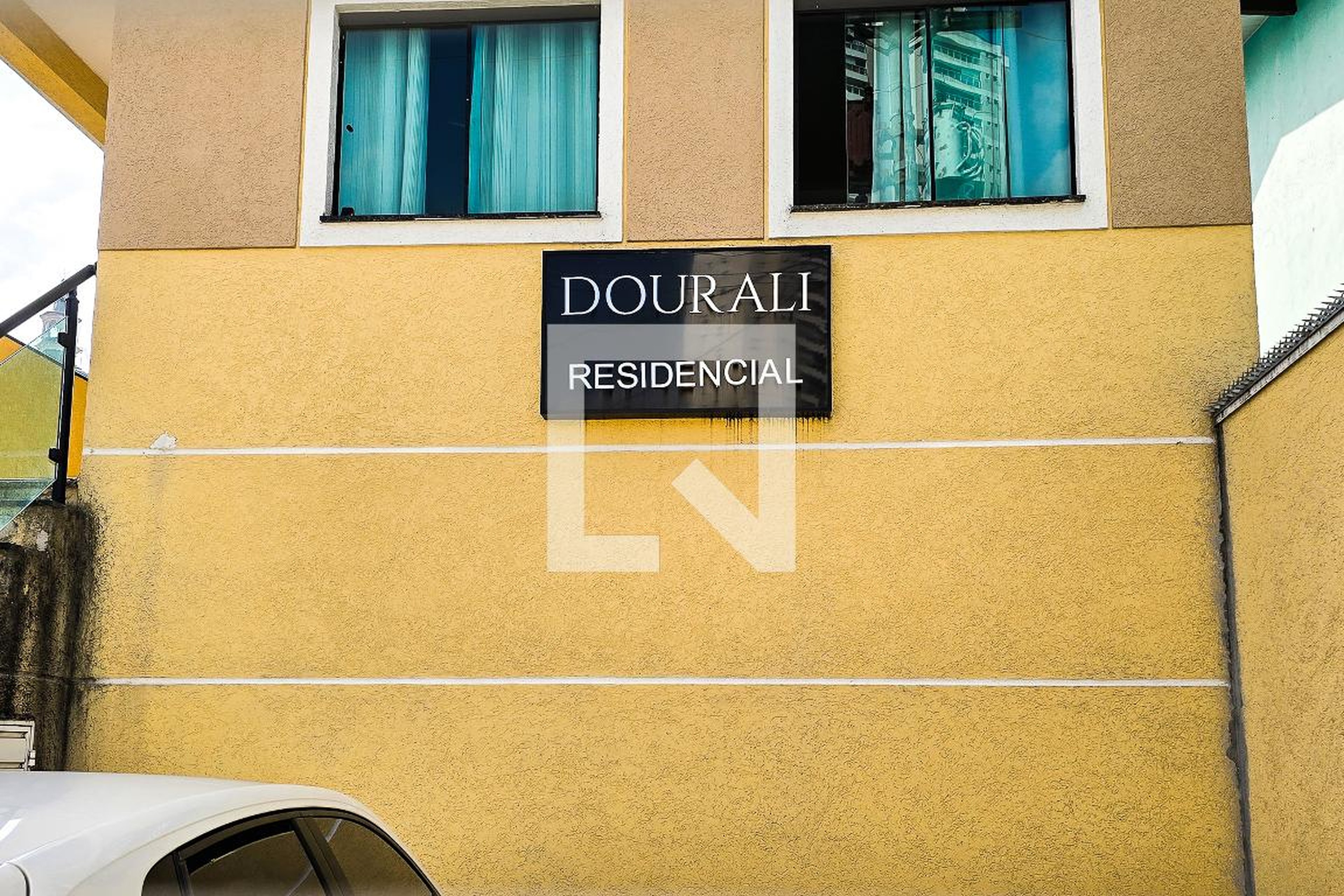 Fachada Residencial Dourali