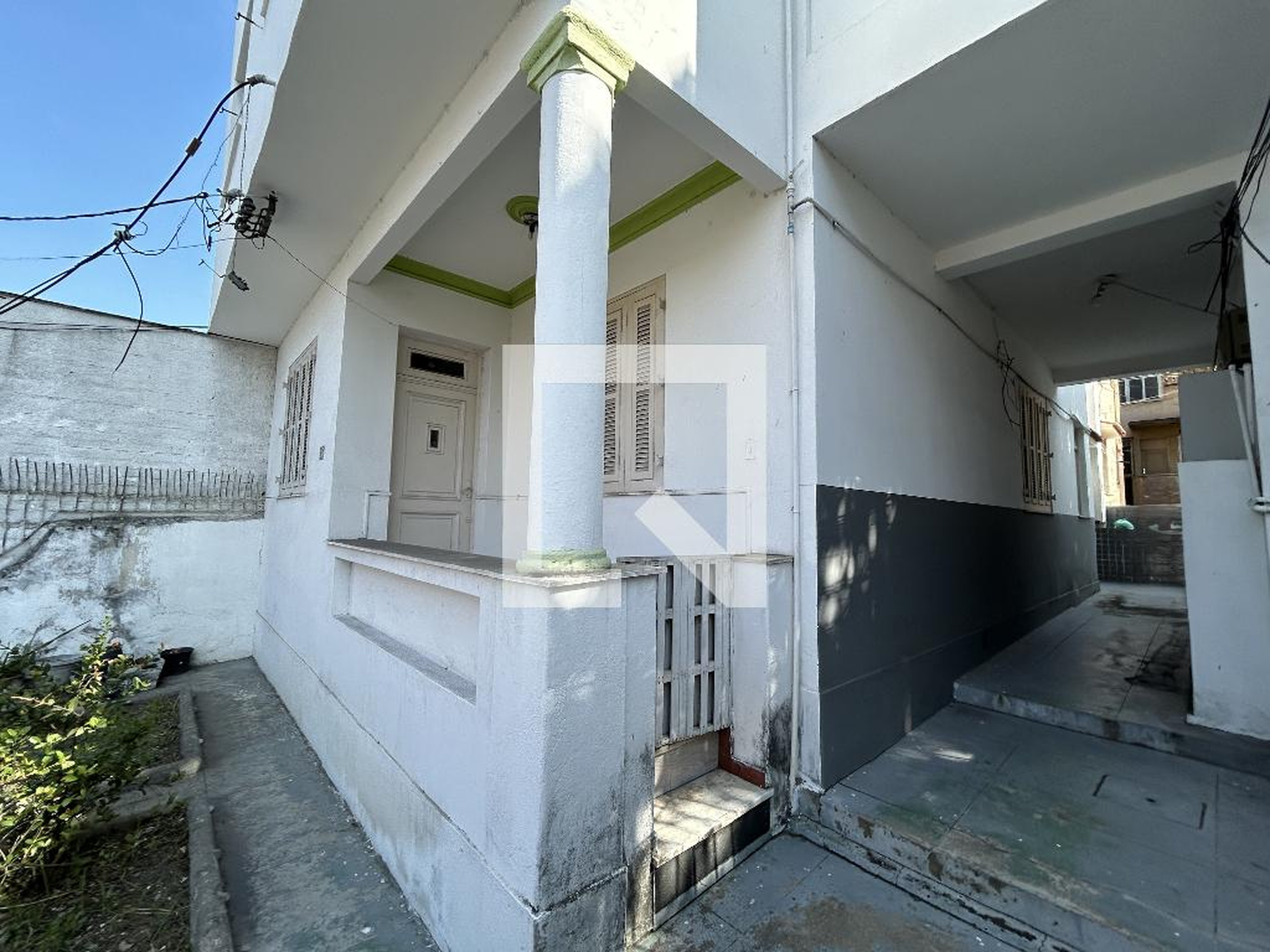 Fachada Condomínio em Rua José Bonifácio, 245