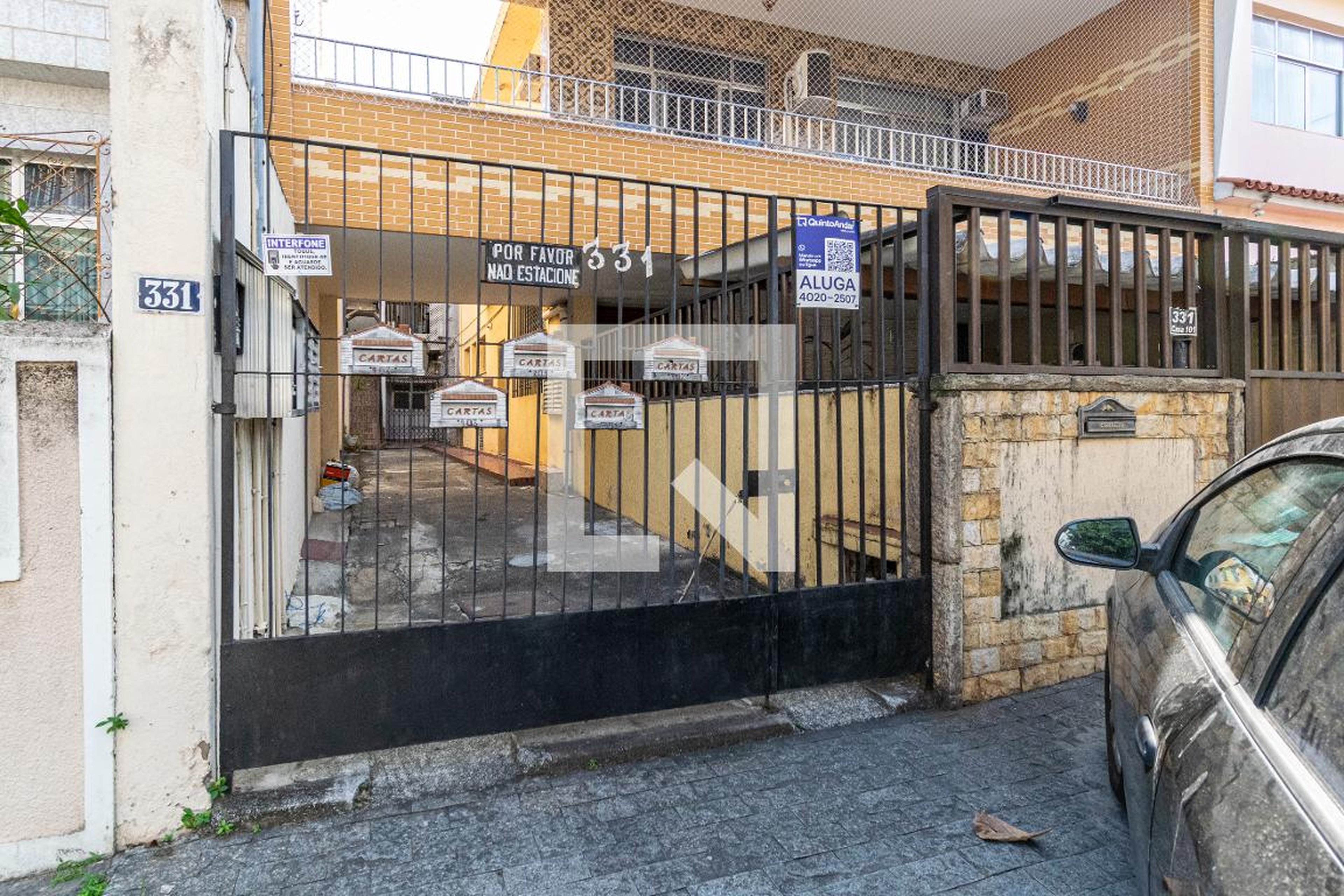 Fachada Condomínio em Rua Gilberto Goularte de Andrade, 331