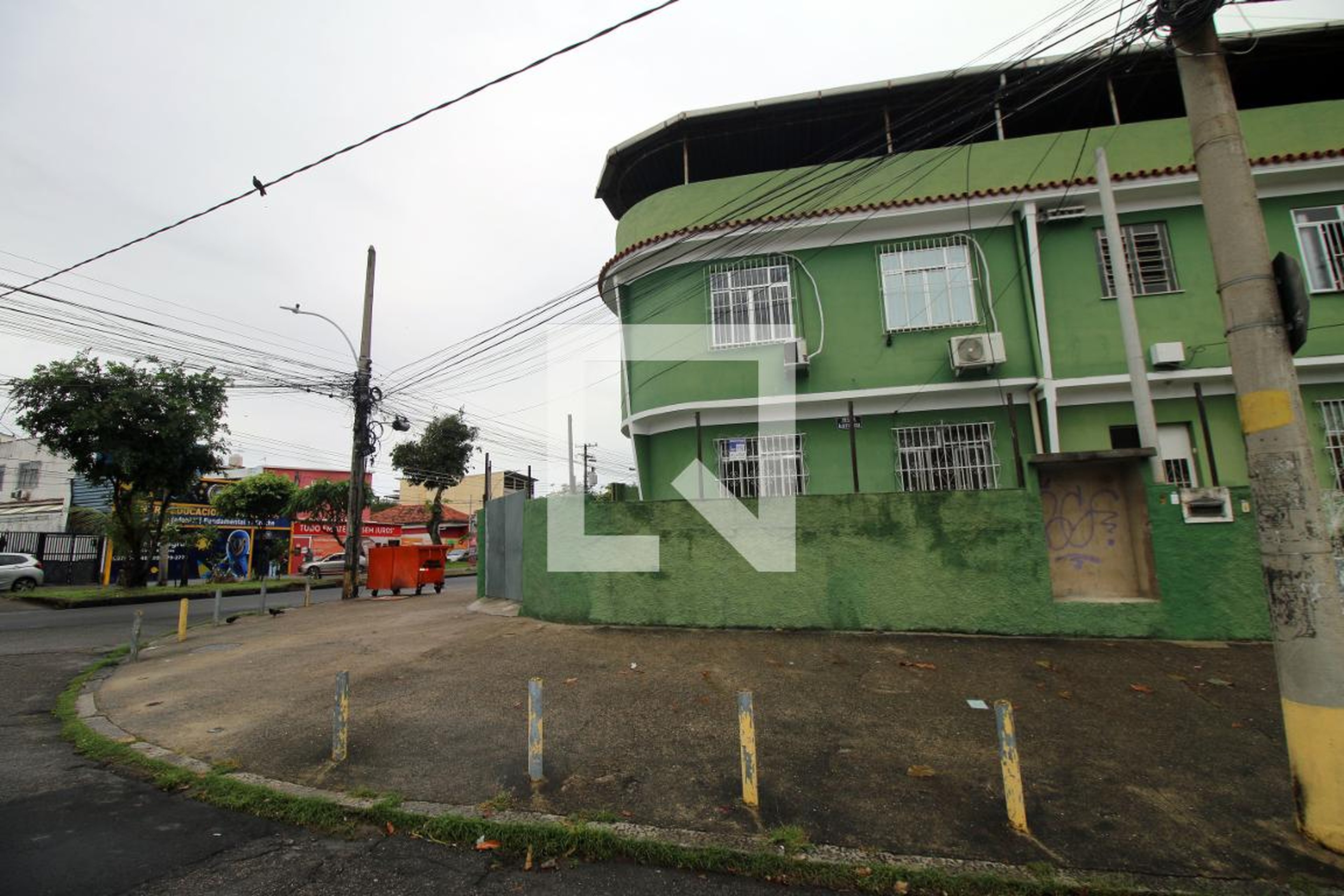 Fachada do Prédio Condomínio em Rua Engenheiro Alberto Rocha, 11