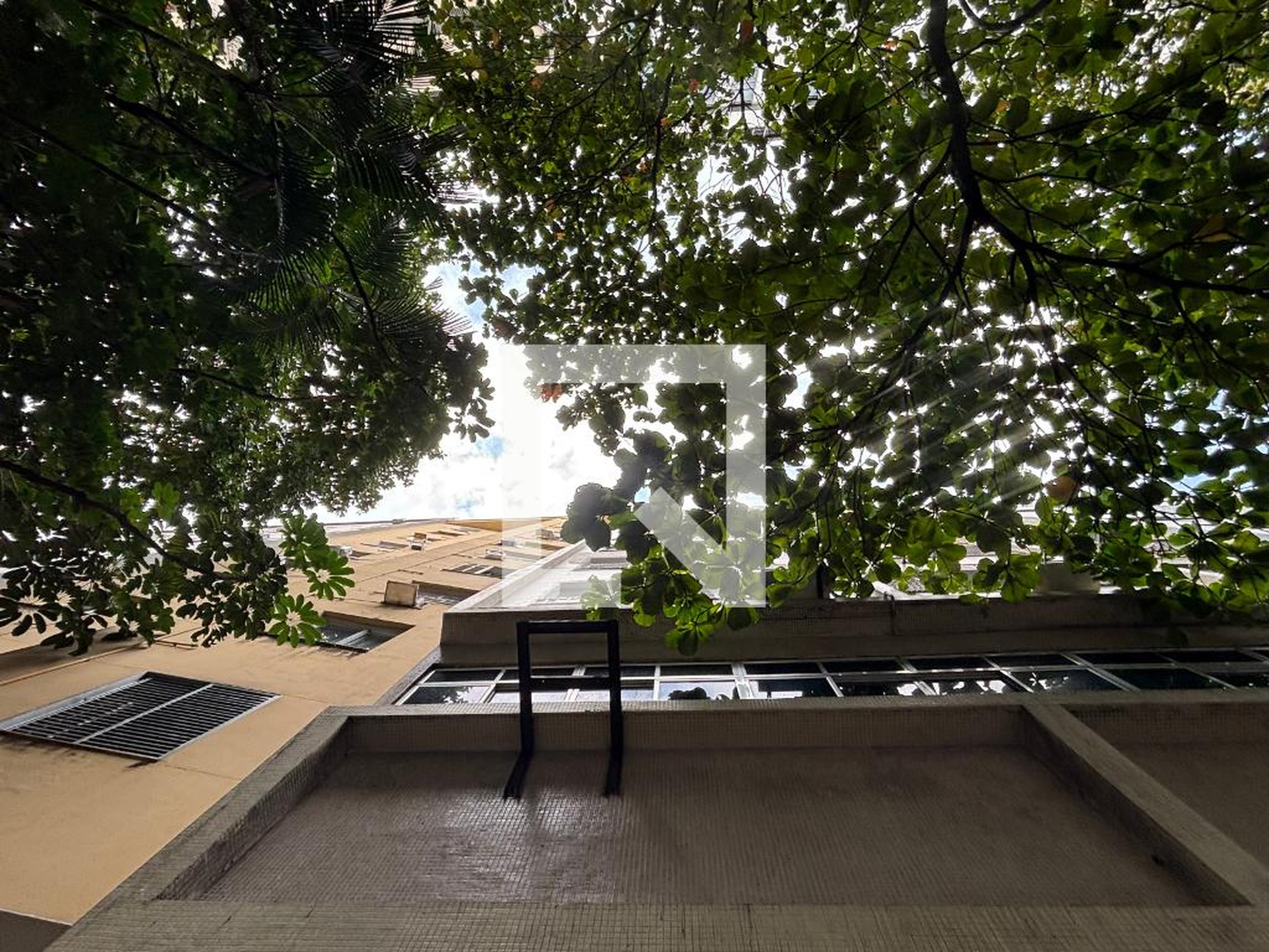Fachada Condomínio em Rua Figueiredo de Magalhães, 21984020224