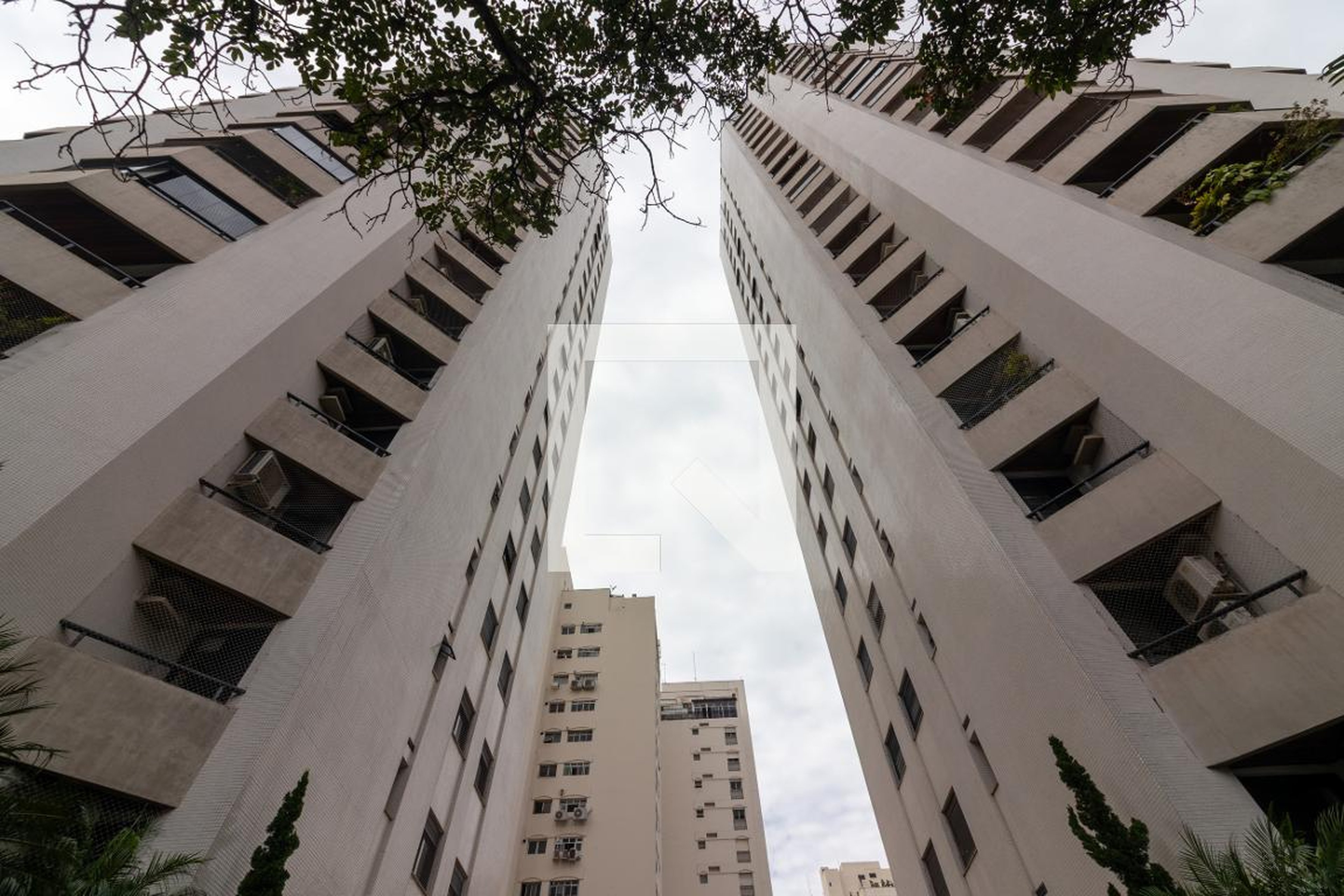 Fachada do Prédio Condomínio Queops e Quefren